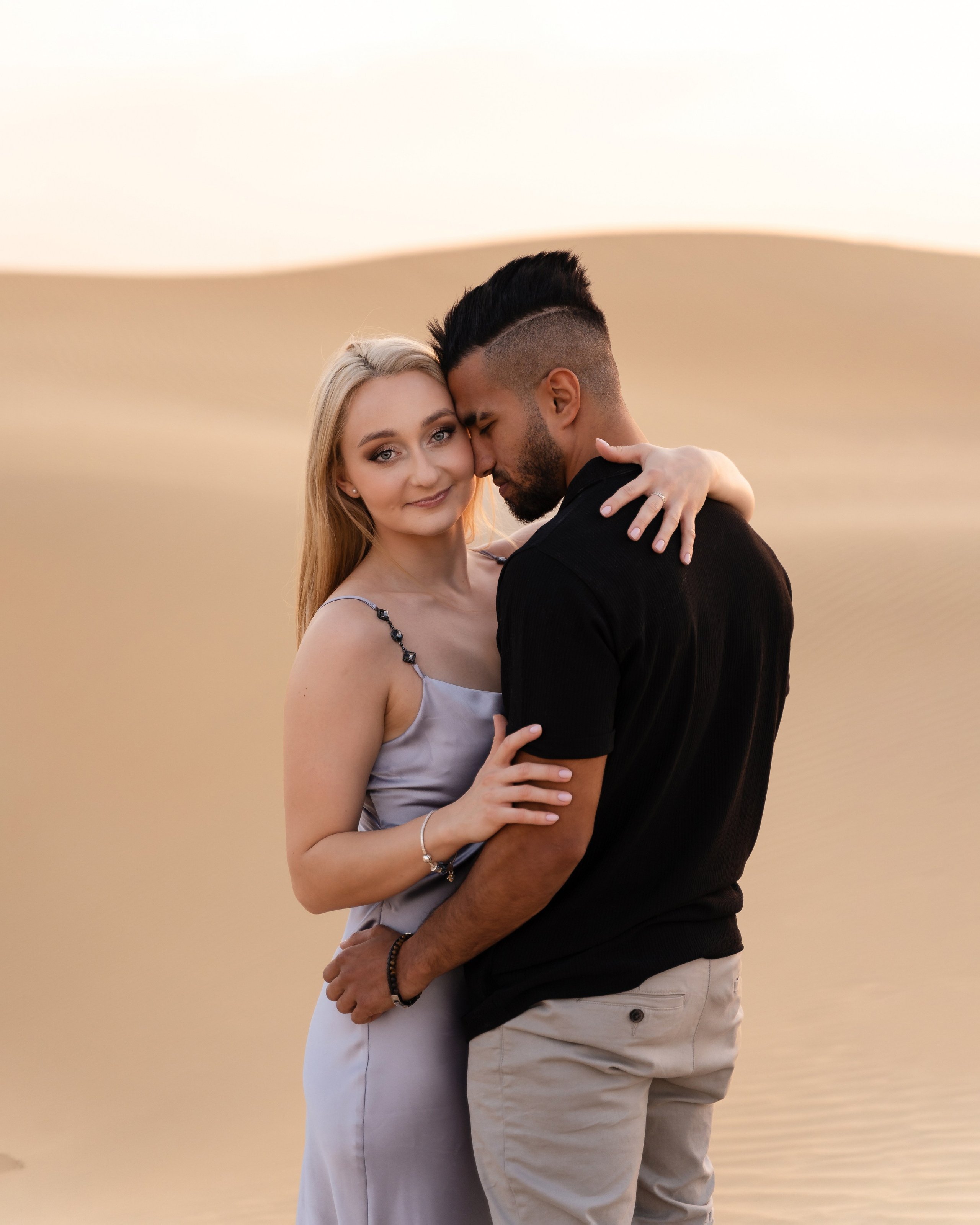 Couple. Professional Photographer in Abu Dhabi & Dubai — Marina Aubakirova | Family, Couple, Wedding & Individual Photoshoots