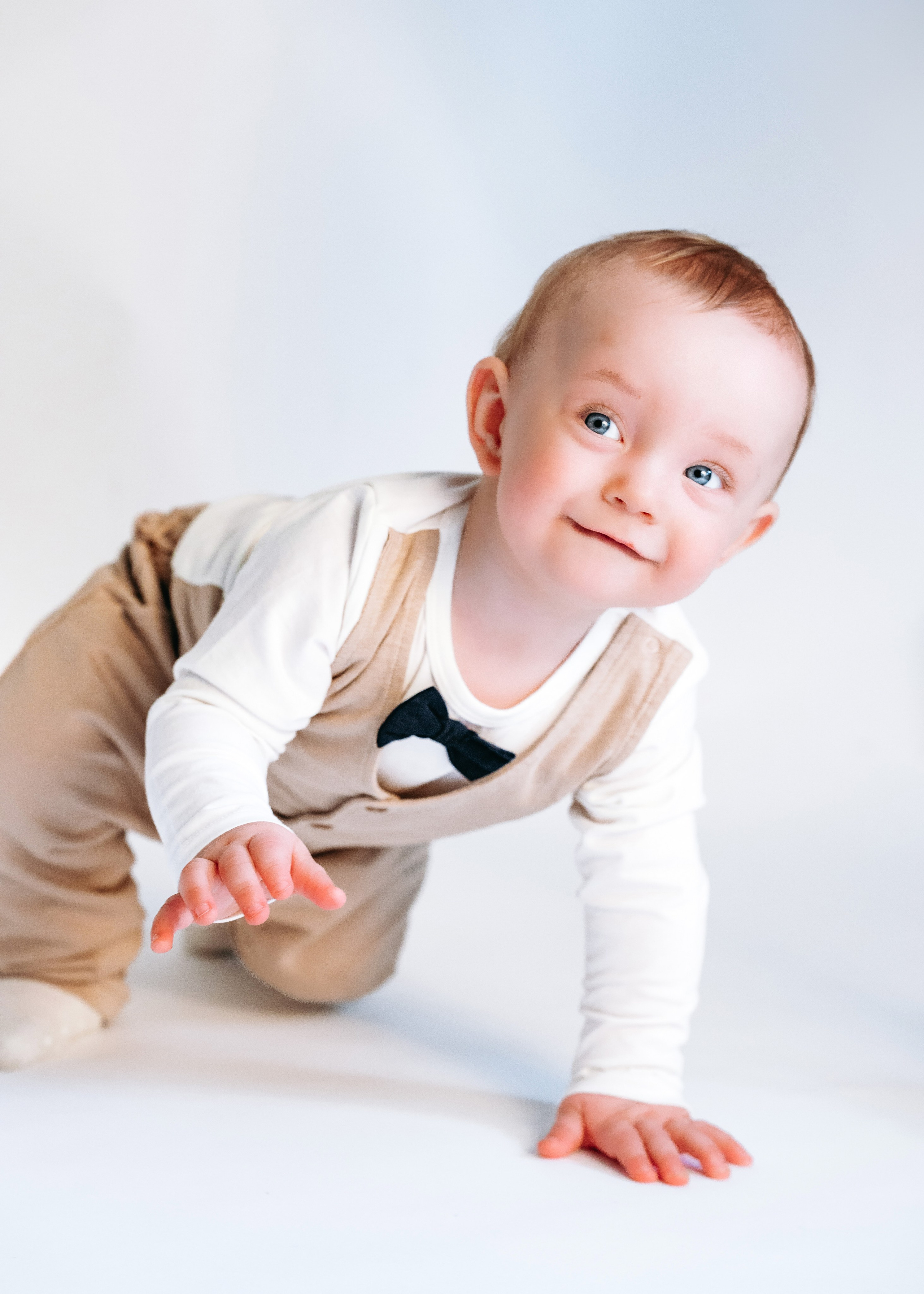 Firar 10 månader. Family and portrait photographer Natalja Biteniece