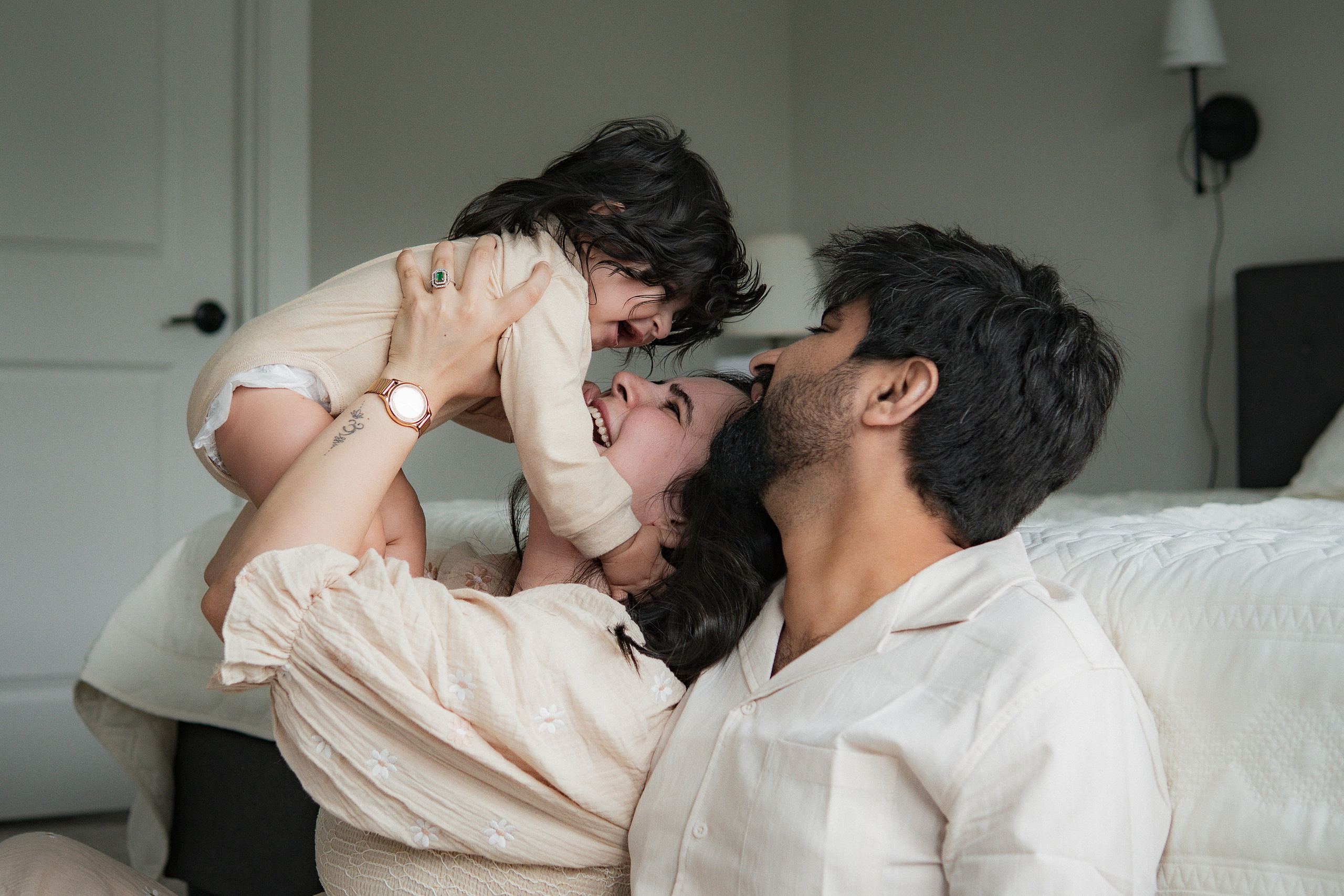 Urvi’s family. Photographer in Washington Sophia D
