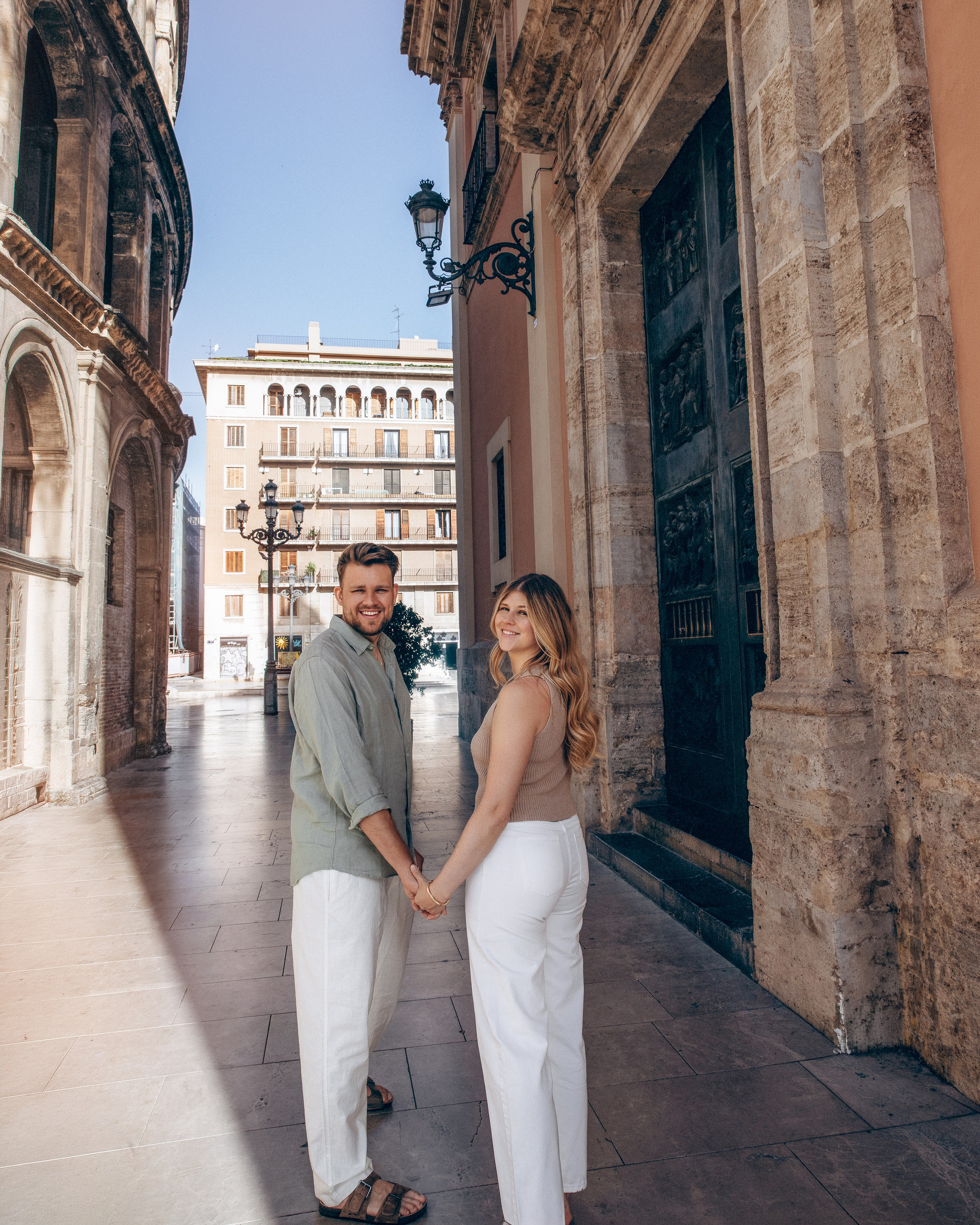 Fotografía de Pareja por Julia Gnatenko | Sesiones Románticas en Valencia, Alicante, Barcelona, España. Julia Gnatenko — Fotógrafa en Valencia, Alicante, Barcelona, España y Europa