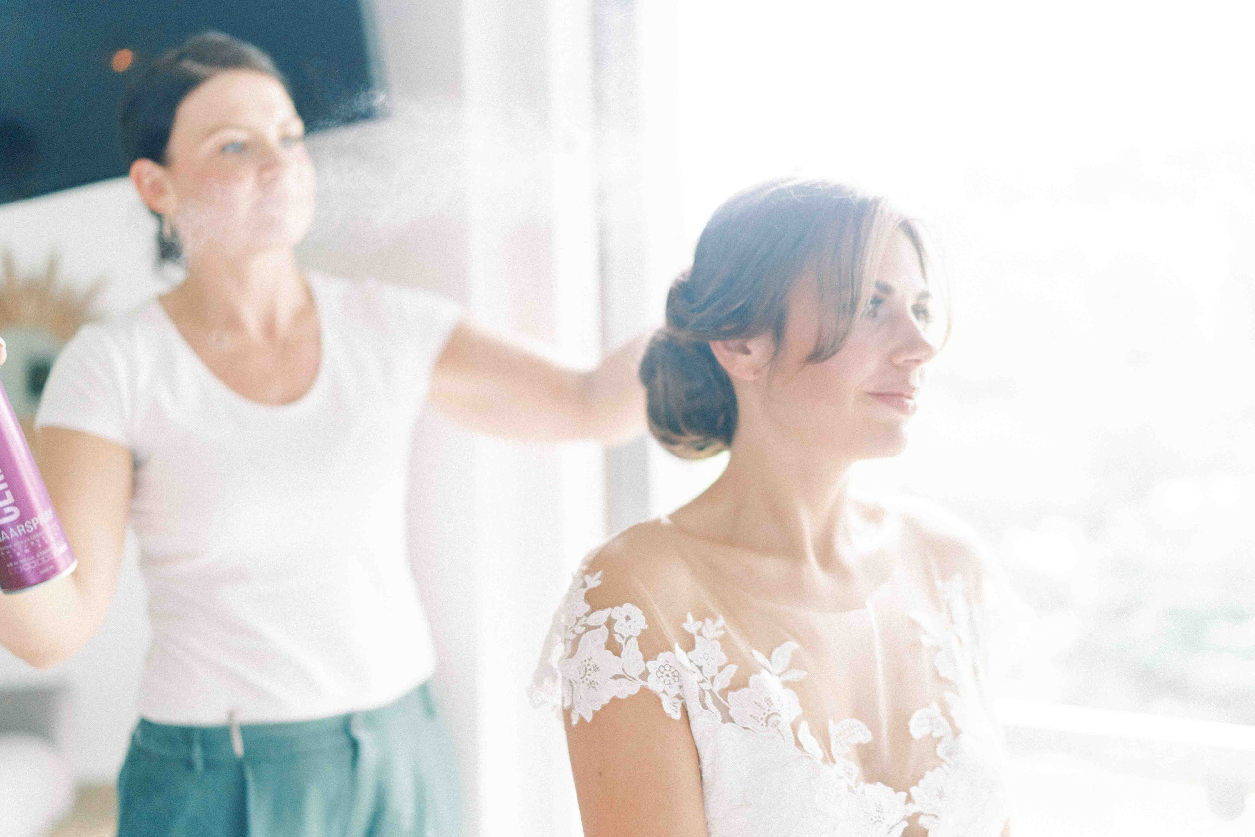 getting ready braut bei hochzeit landhaus am see garbsen