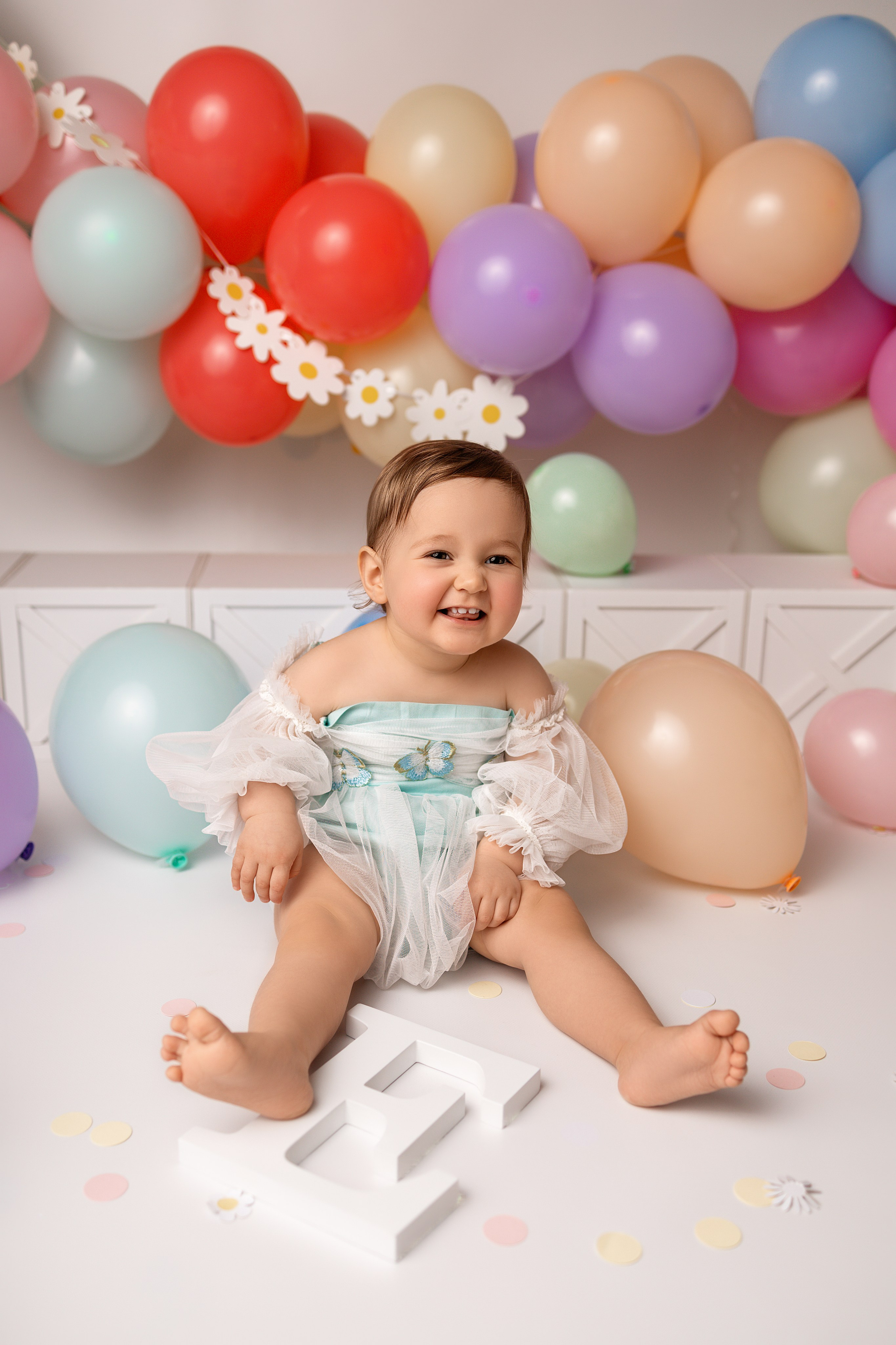 Erste Geburtstag „Cake Smash“. Neugeborene- Schwangerschaft- und Kinder Fotografin in Lehre