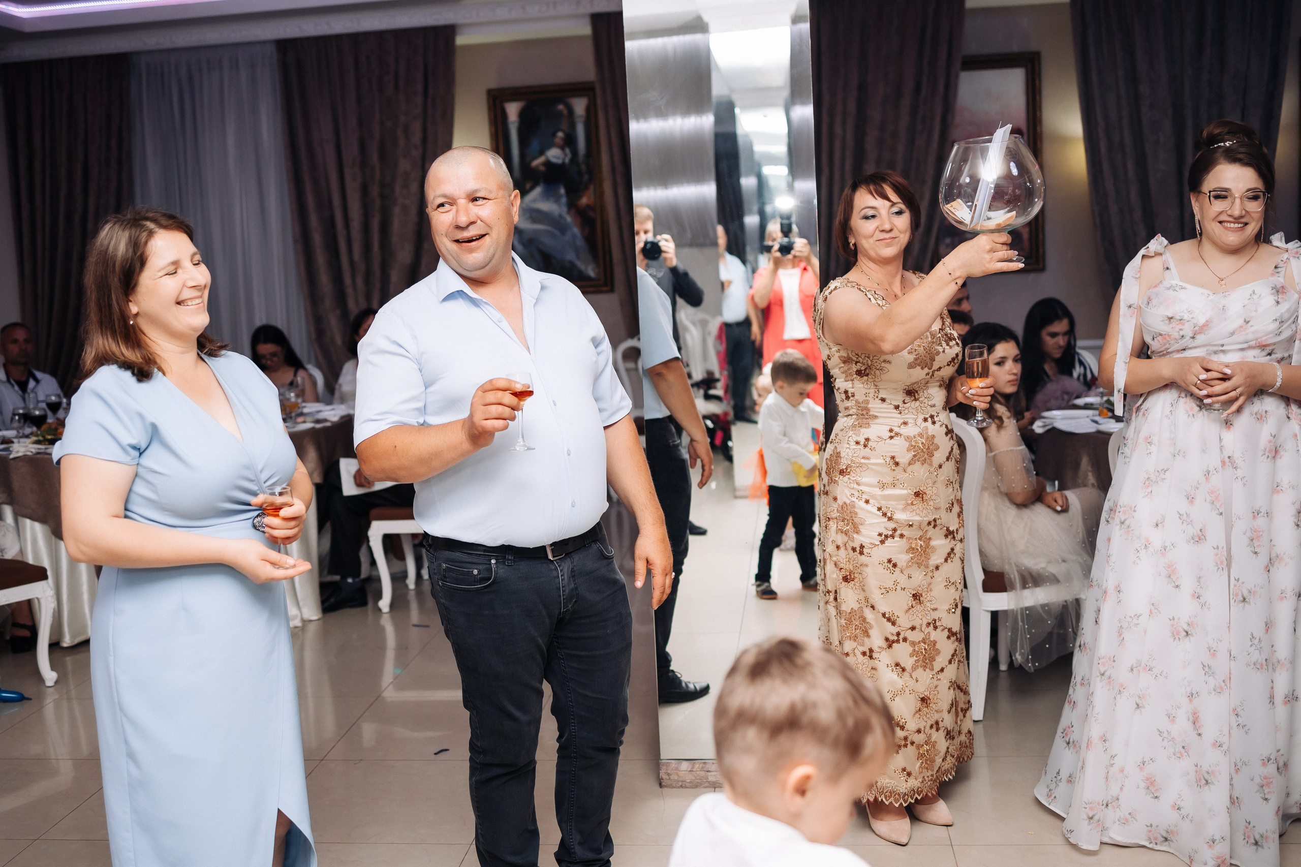 Marius & Amelia. Fotograful evenimentului tău