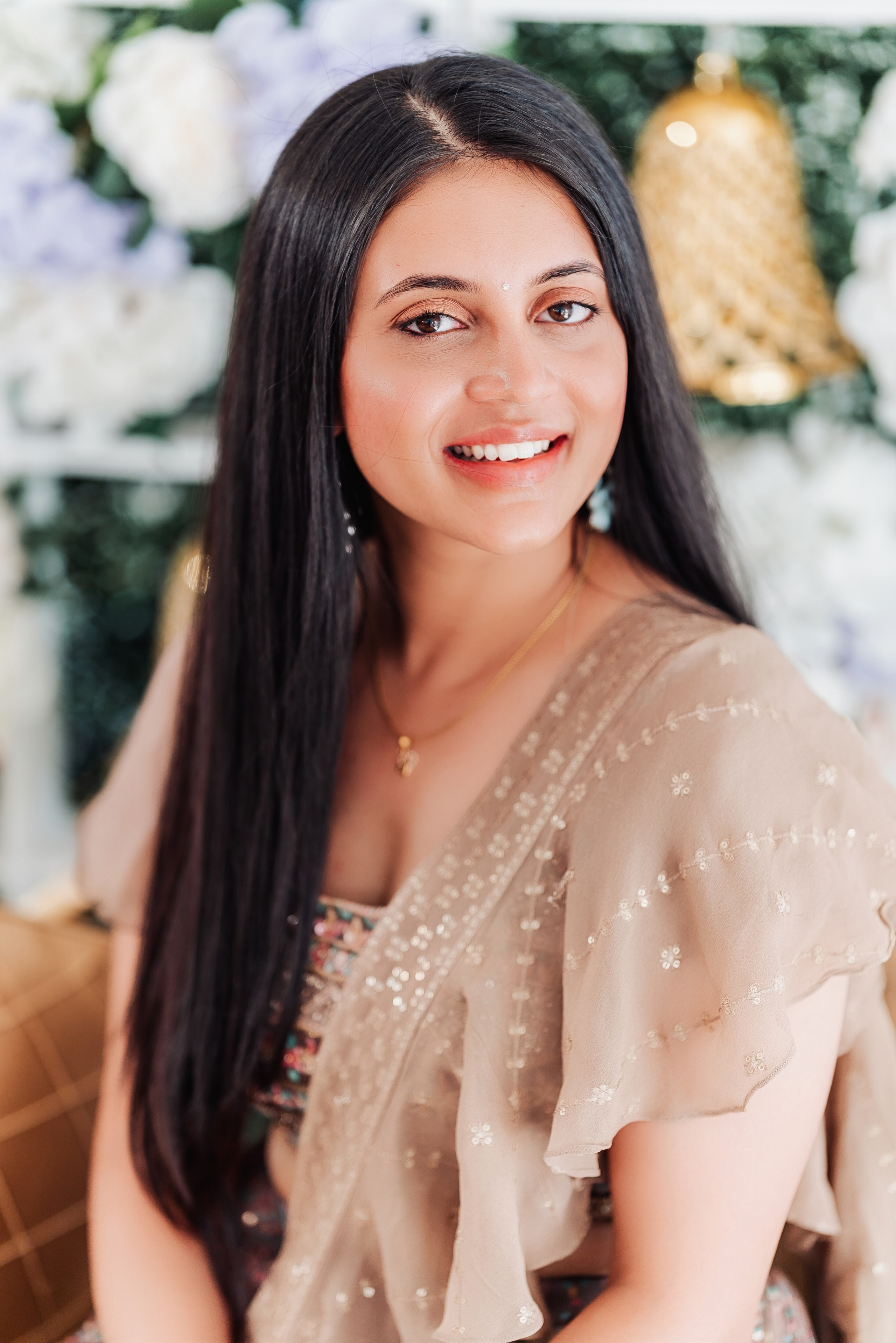 Darshil & Shailja. Wedding Photographer & Cinematographer studios