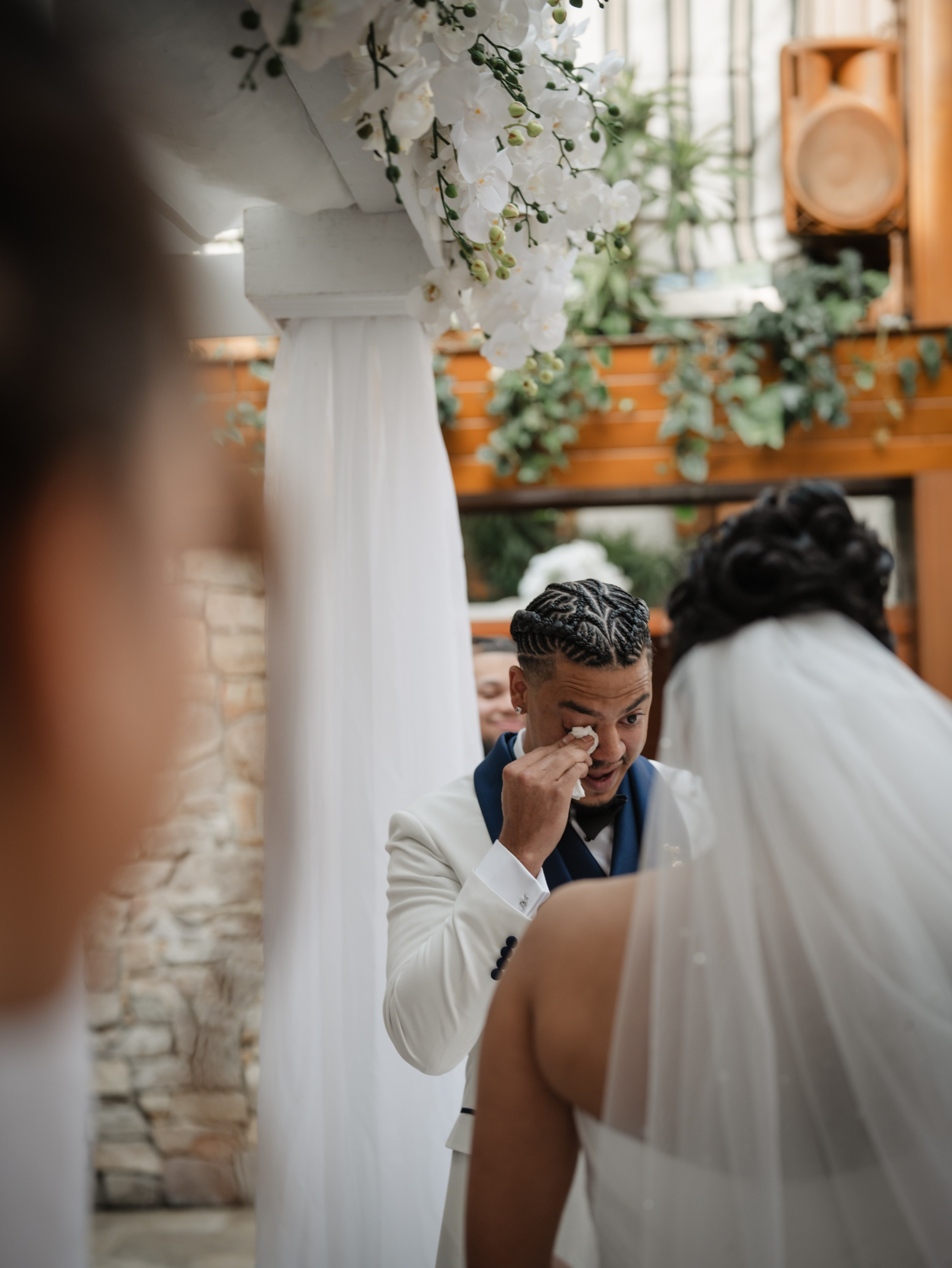 Julio and Tiana’s wedding. Woodbury, NY. Portrait and wedding photographer in New York