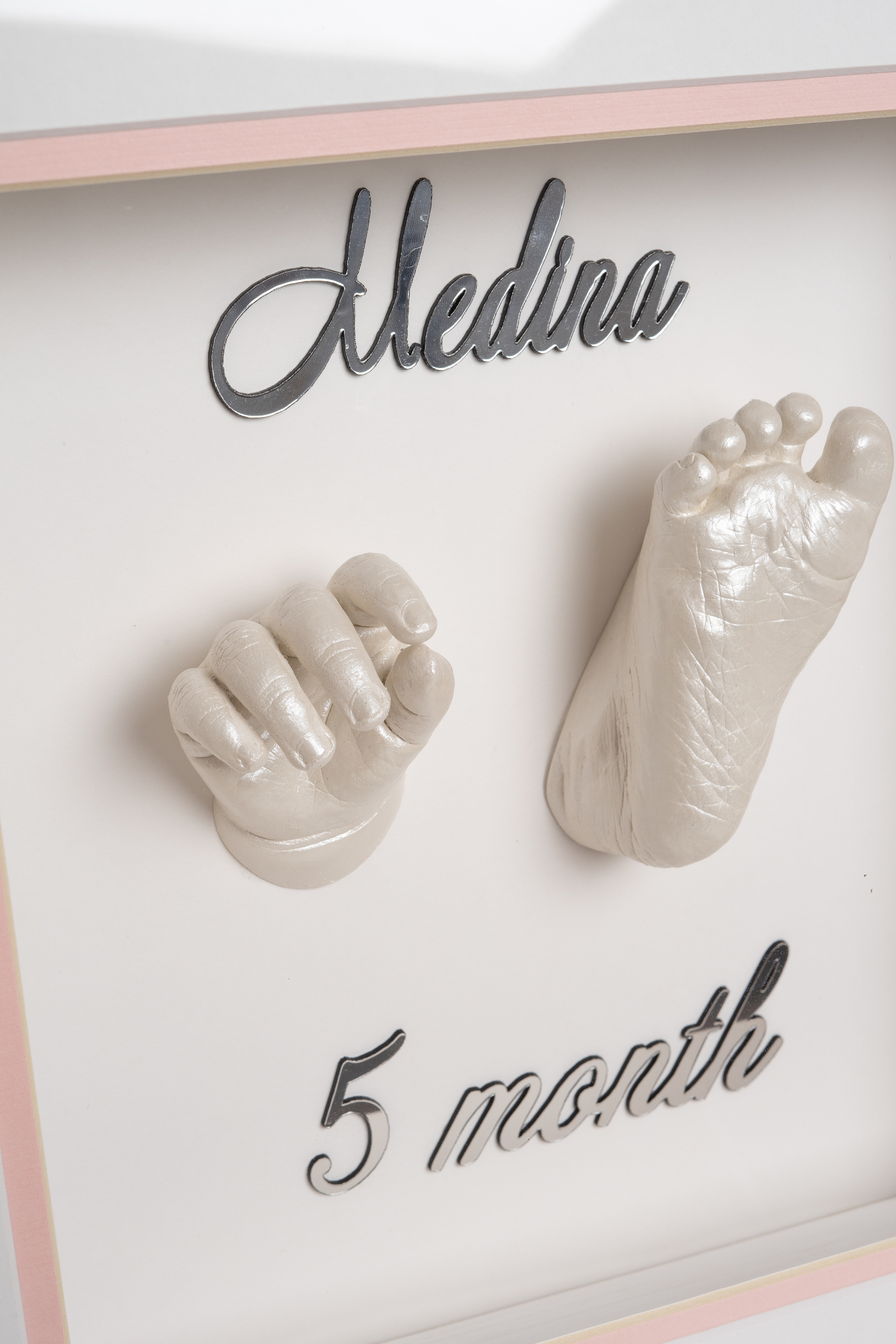 Life Casting. Newborn Photographer and life casting in Dubai Dariya Saeed