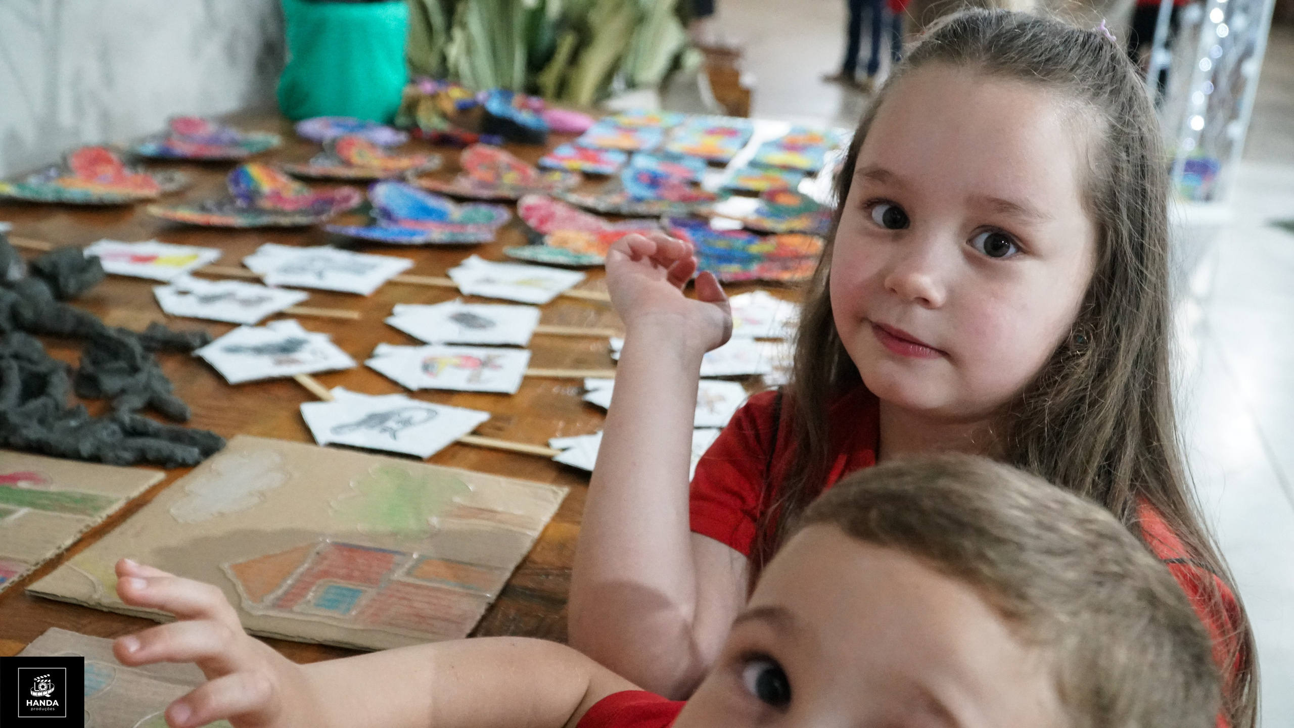 Noite autógrafos colégio Aurélio Buarque de Holanda. Handa Produções