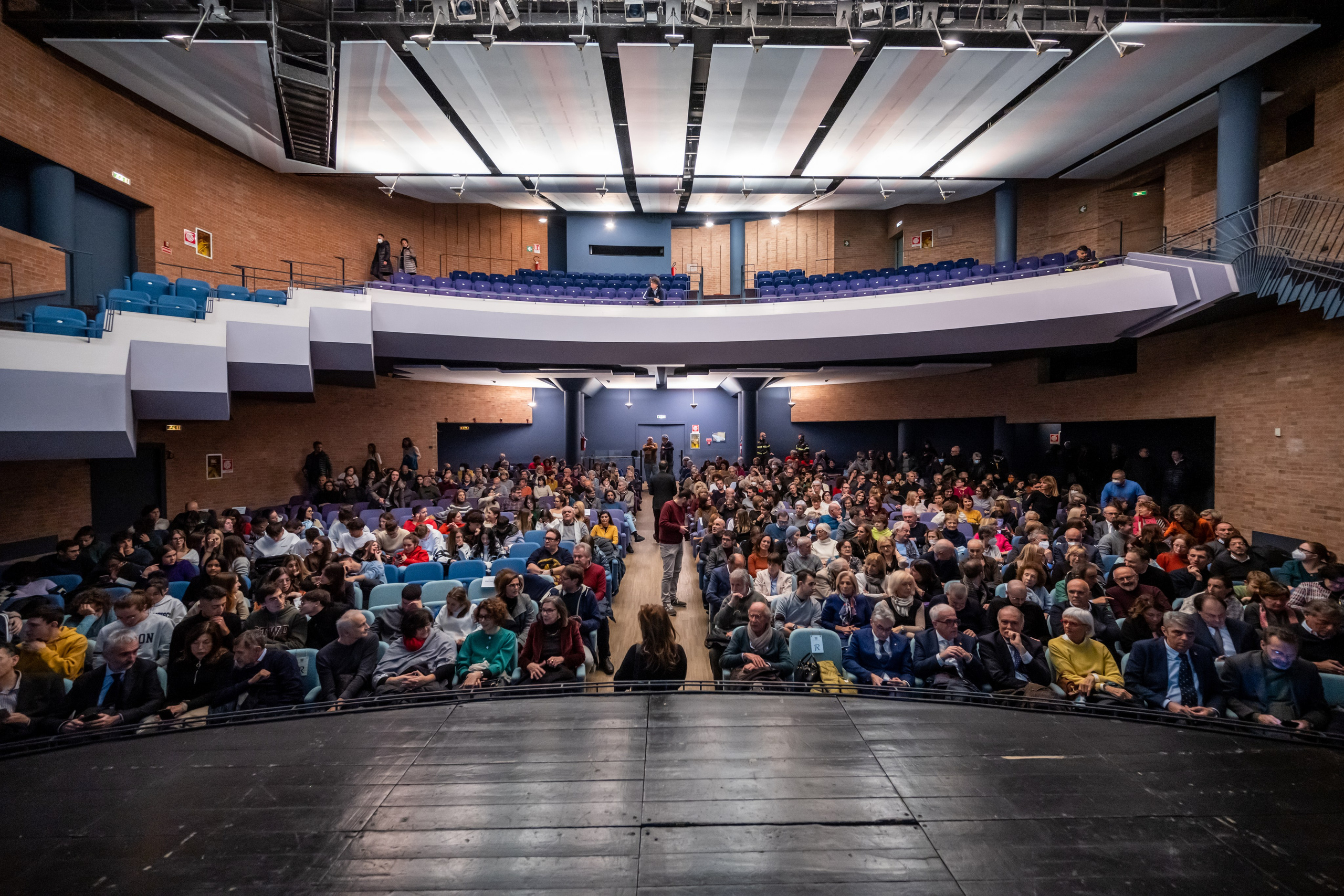 Roberto Vecchioni Teatro Alba. “Gianmaria Coscia fotografo per passione”
