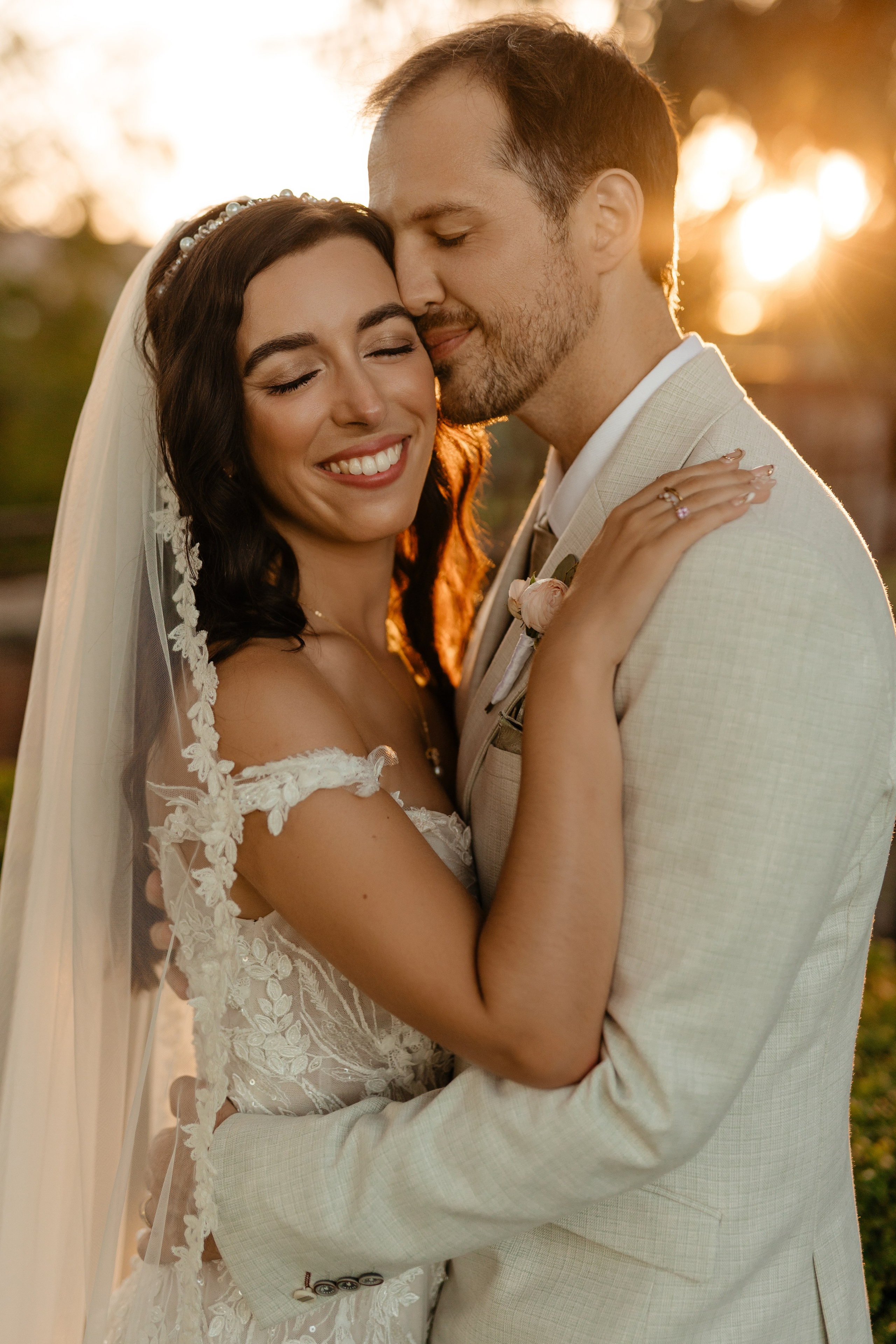 Lars & Antonia, Location: Castello Bevilacqua. Victoria Cojocaru Photography