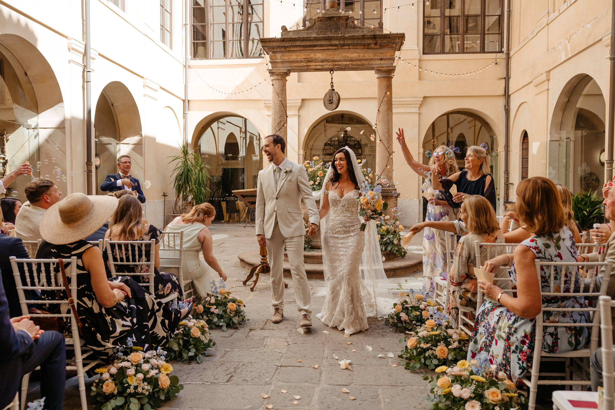 Lars & Antonia, Location: Castello Bevilacqua. Victoria Cojocaru Photography