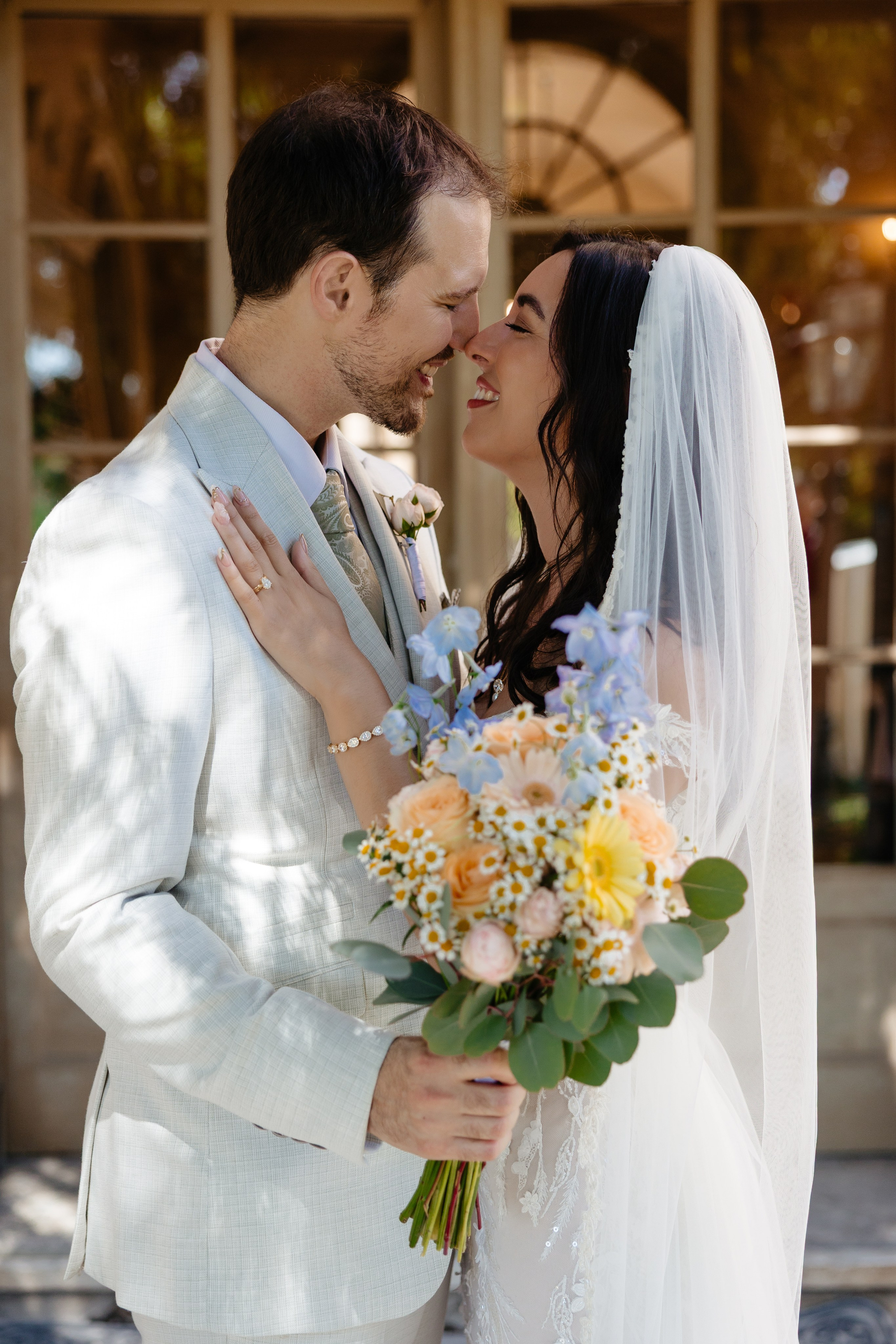 Lars & Antonia, Location: Castello Bevilacqua. Victoria Cojocaru Photography