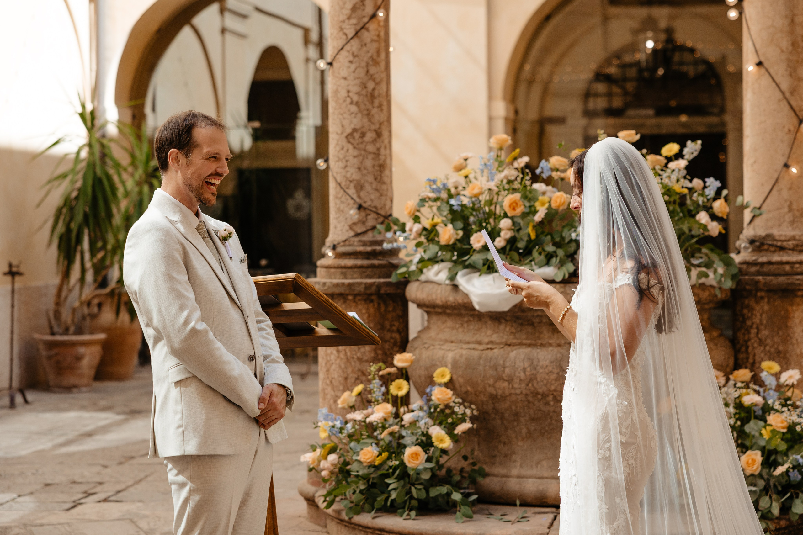 Lars & Antonia, Location: Castello Bevilacqua. Victoria Cojocaru Photography