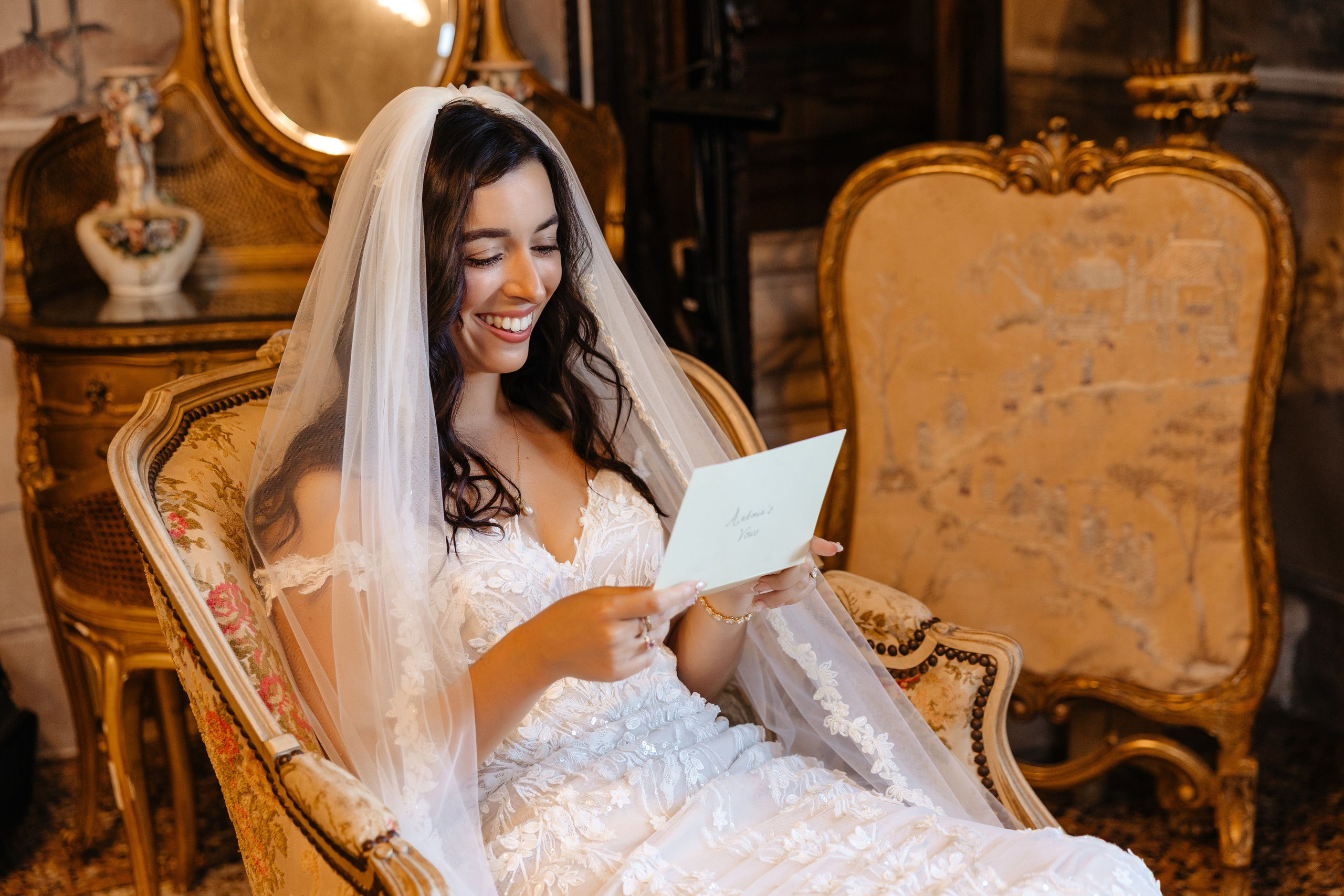 Lars & Antonia, Location: Castello Bevilacqua. Victoria Cojocaru Photography