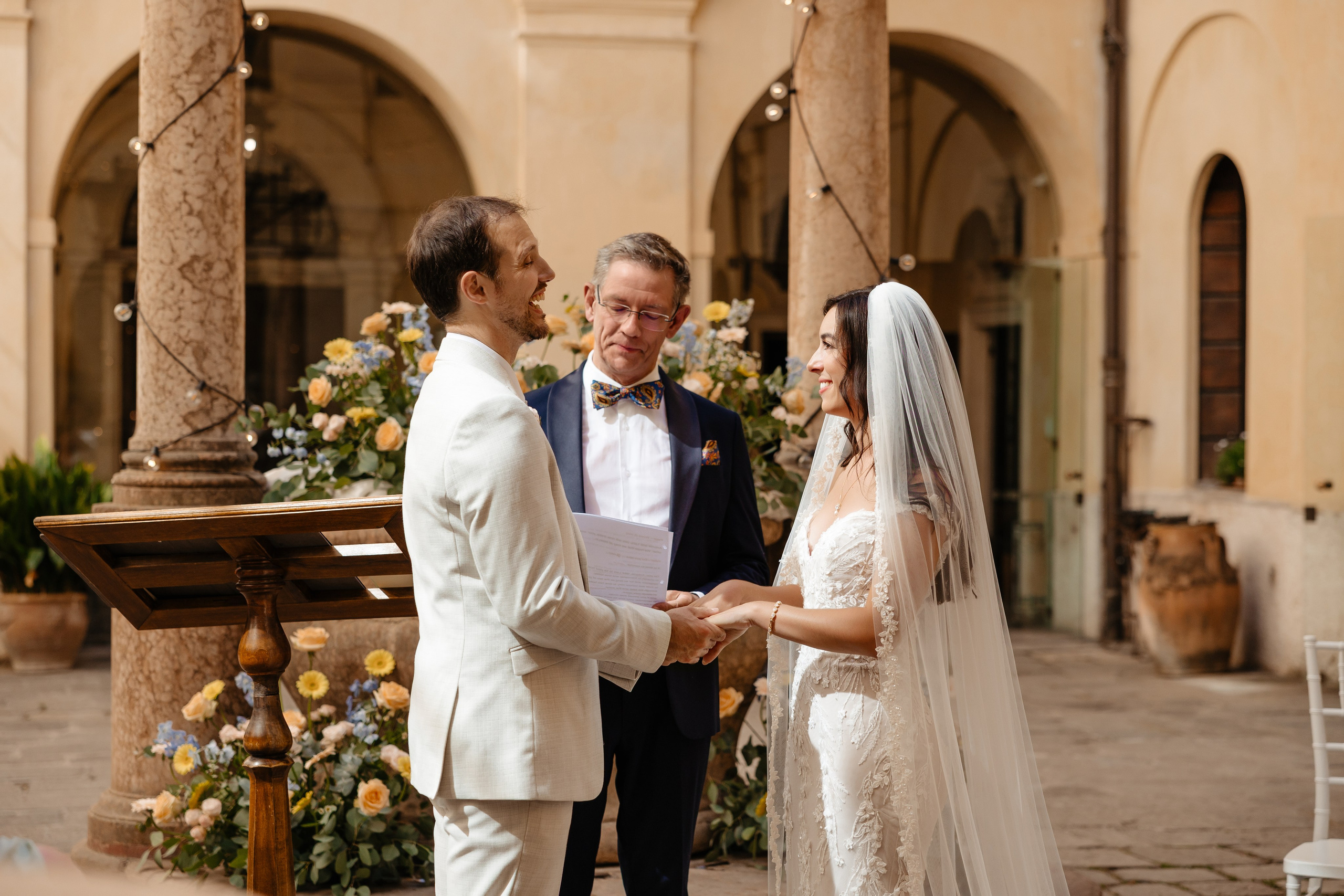 Lars & Antonia, Location: Castello Bevilacqua. Victoria Cojocaru Photography