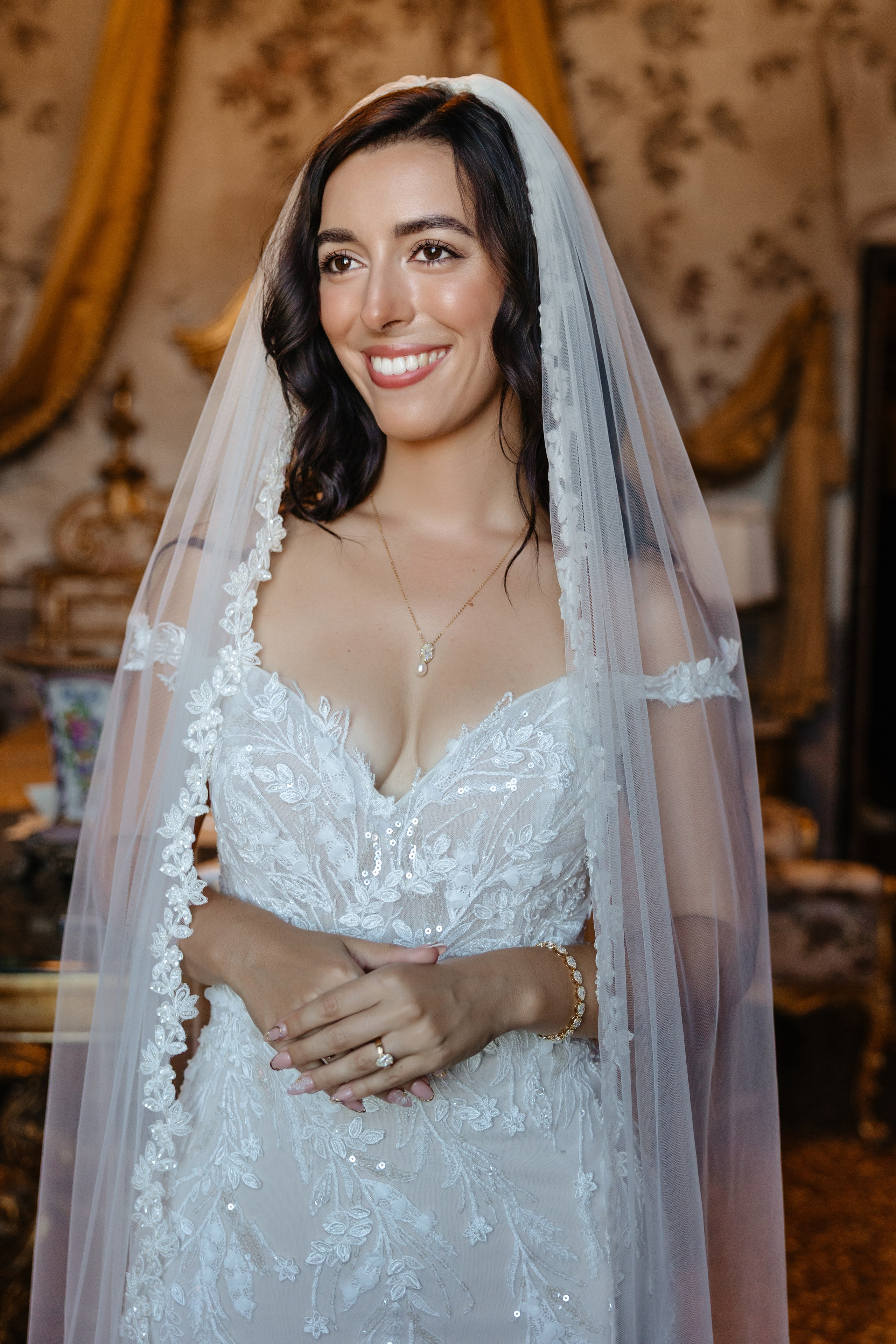 Lars & Antonia, Location: Castello Bevilacqua. Victoria Cojocaru Photography
