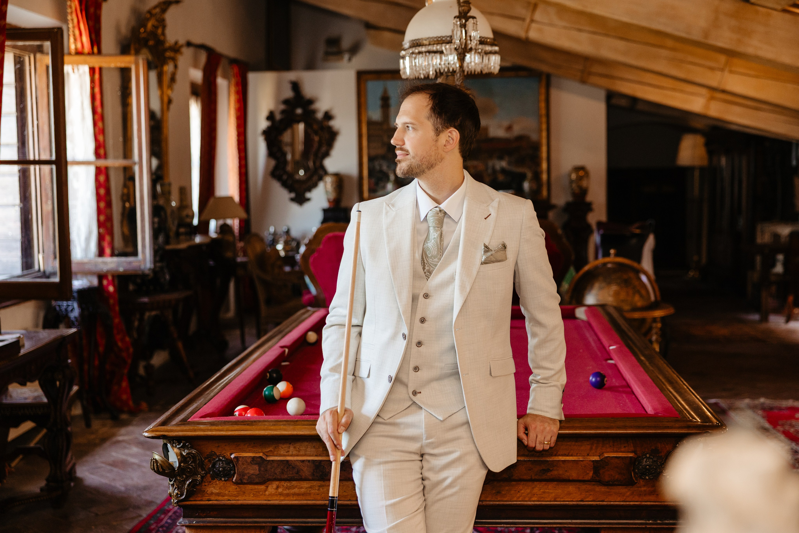 Lars & Antonia, Location: Castello Bevilacqua. Victoria Cojocaru Photography