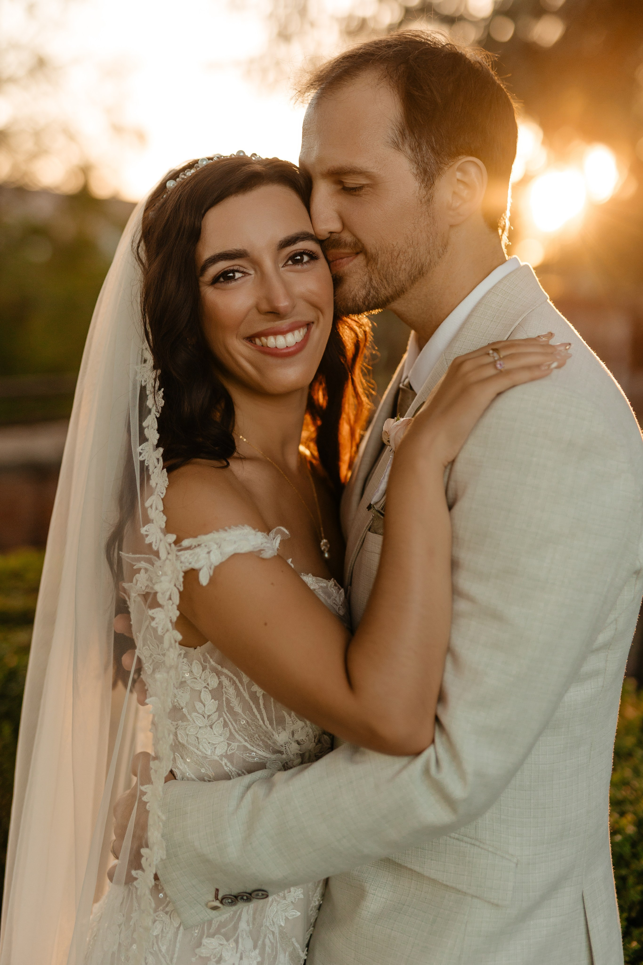 Lars & Antonia, Location: Castello Bevilacqua. Victoria Cojocaru Photography