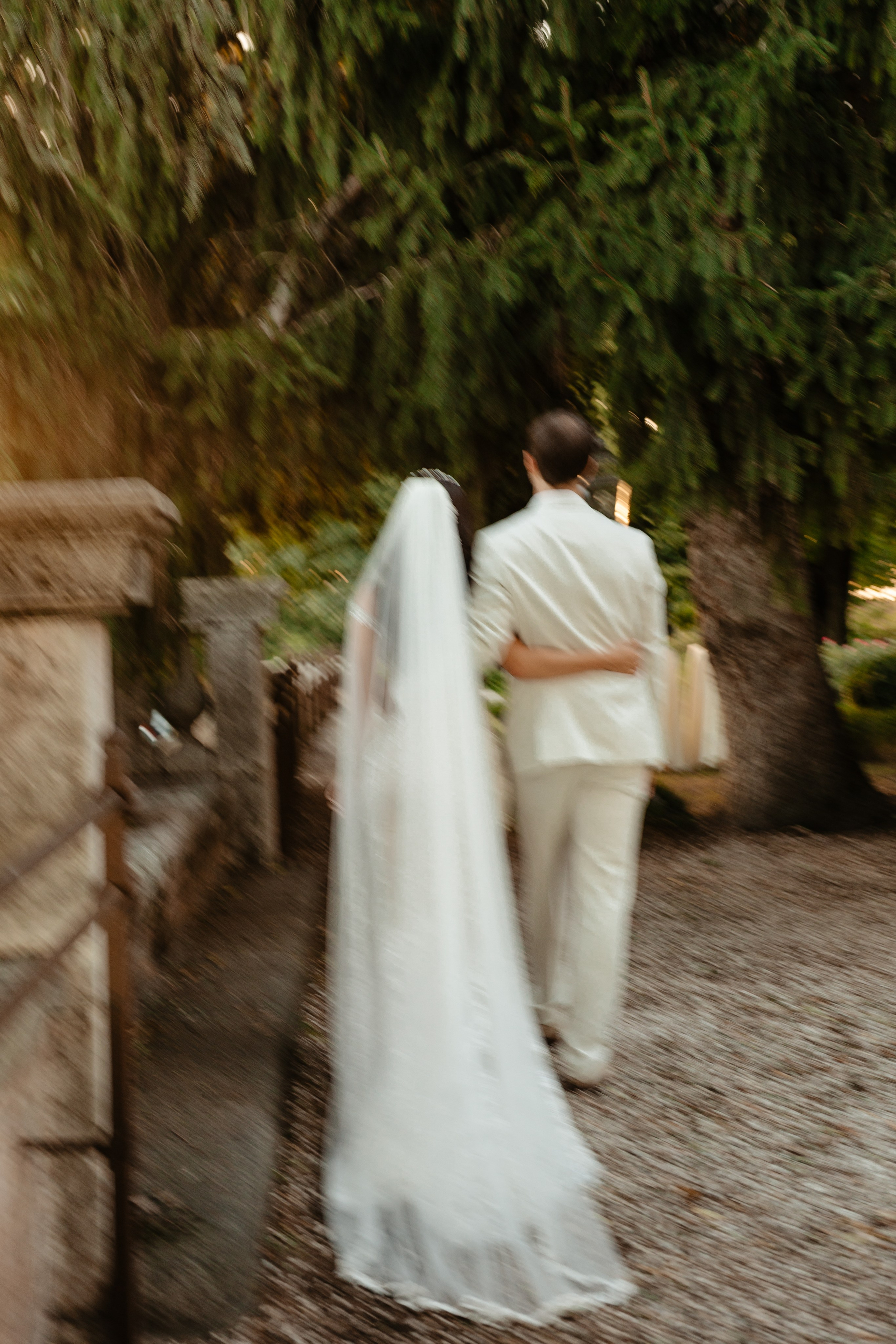 Lars & Antonia, Location: Castello Bevilacqua. Victoria Cojocaru Photography