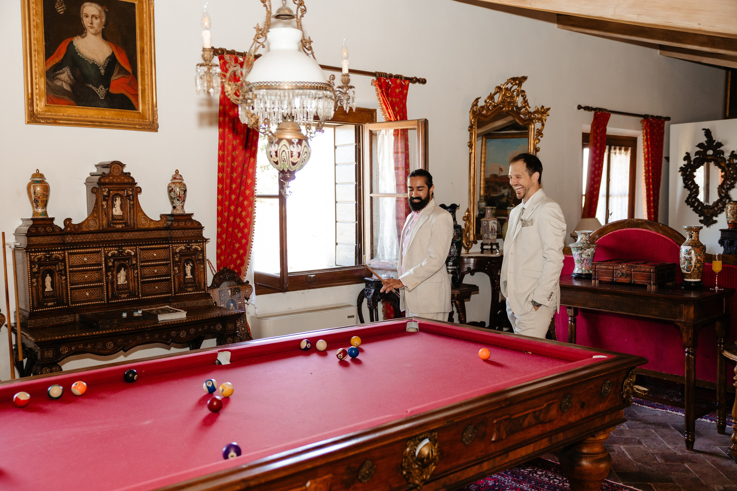 Lars & Antonia, Location: Castello Bevilacqua. Victoria Cojocaru Photography