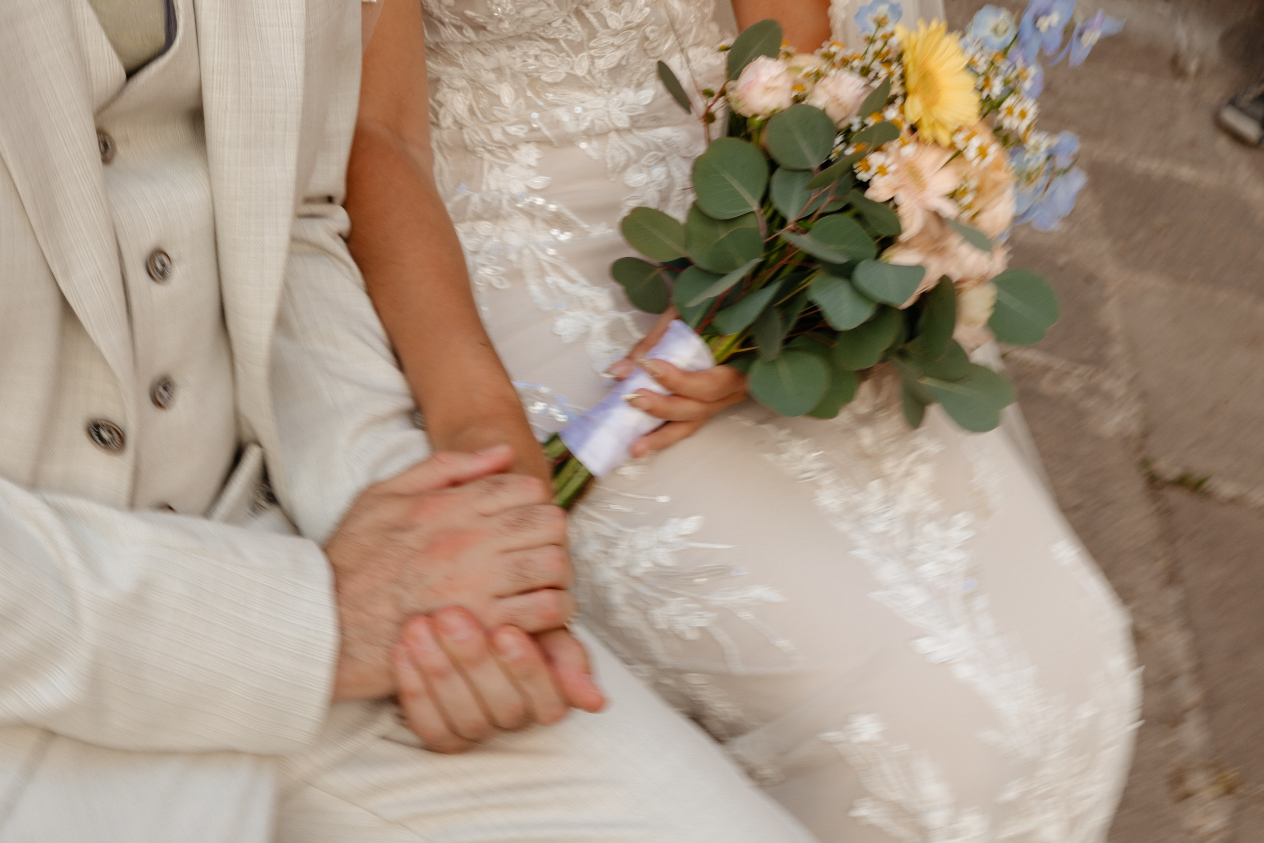 Lars & Antonia, Location: Castello Bevilacqua. Victoria Cojocaru Photography