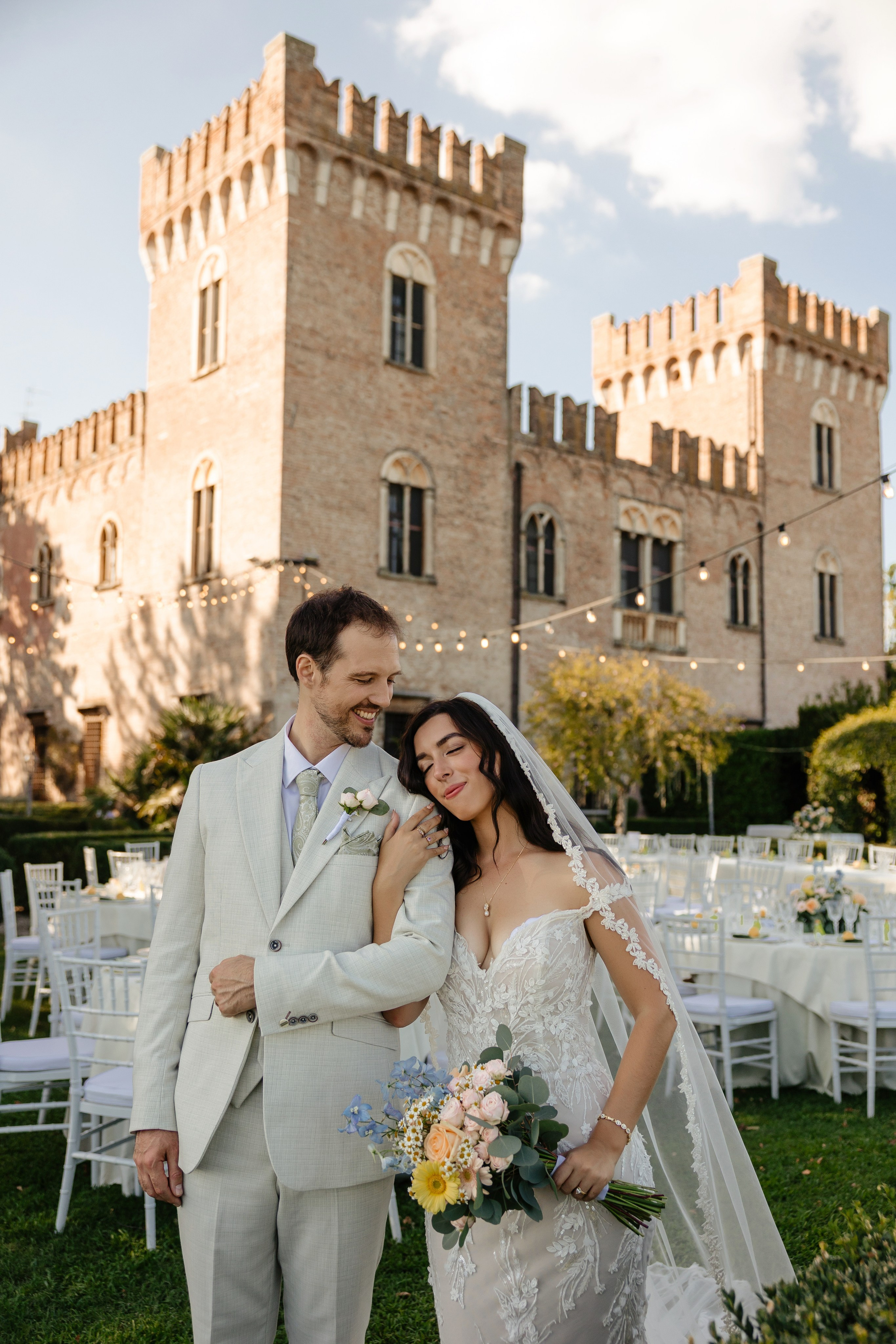 Lars & Antonia, Location: Castello Bevilacqua. Victoria Cojocaru Photography