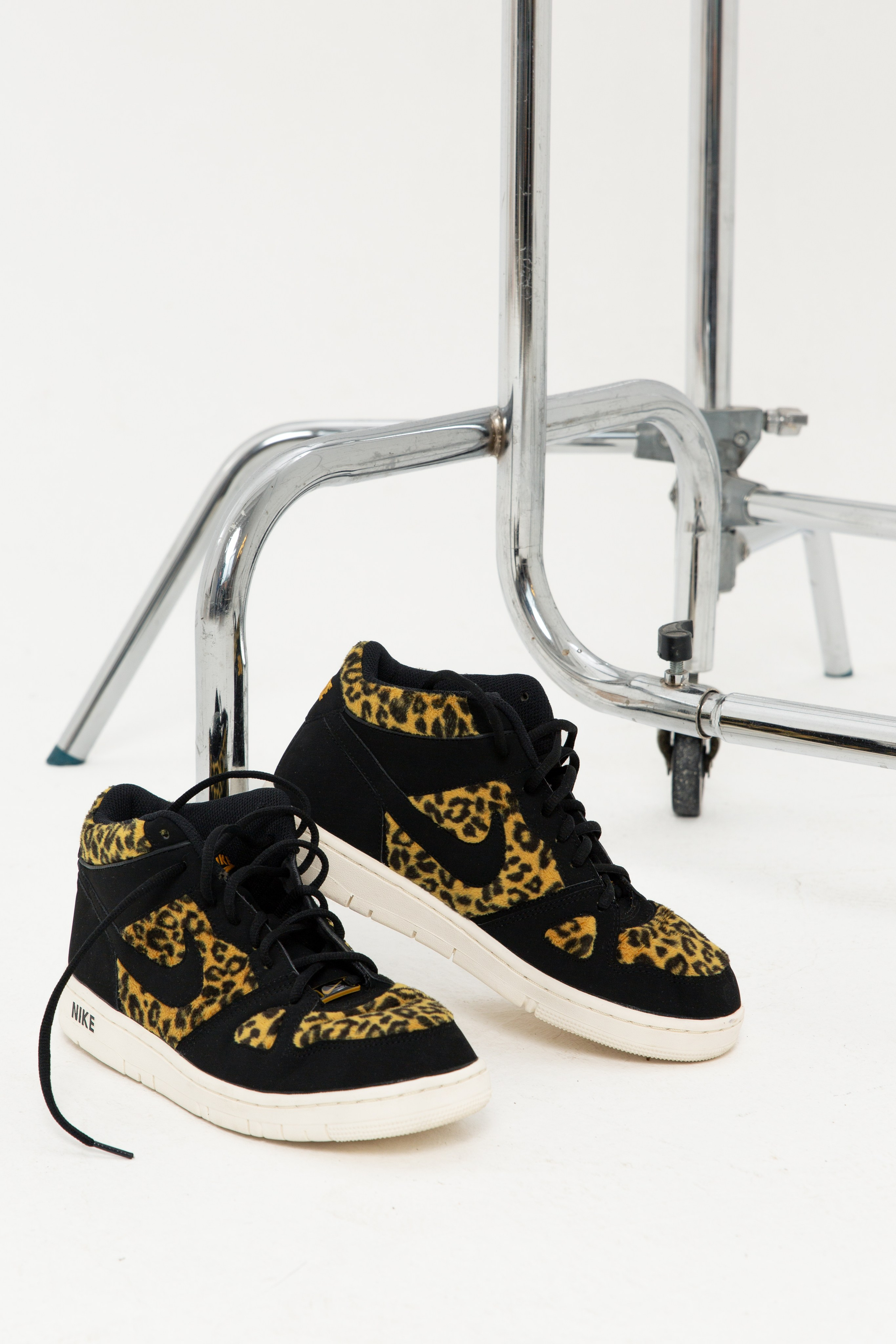 Davran. Thrift shop. Photographer Vladmir Gladkov