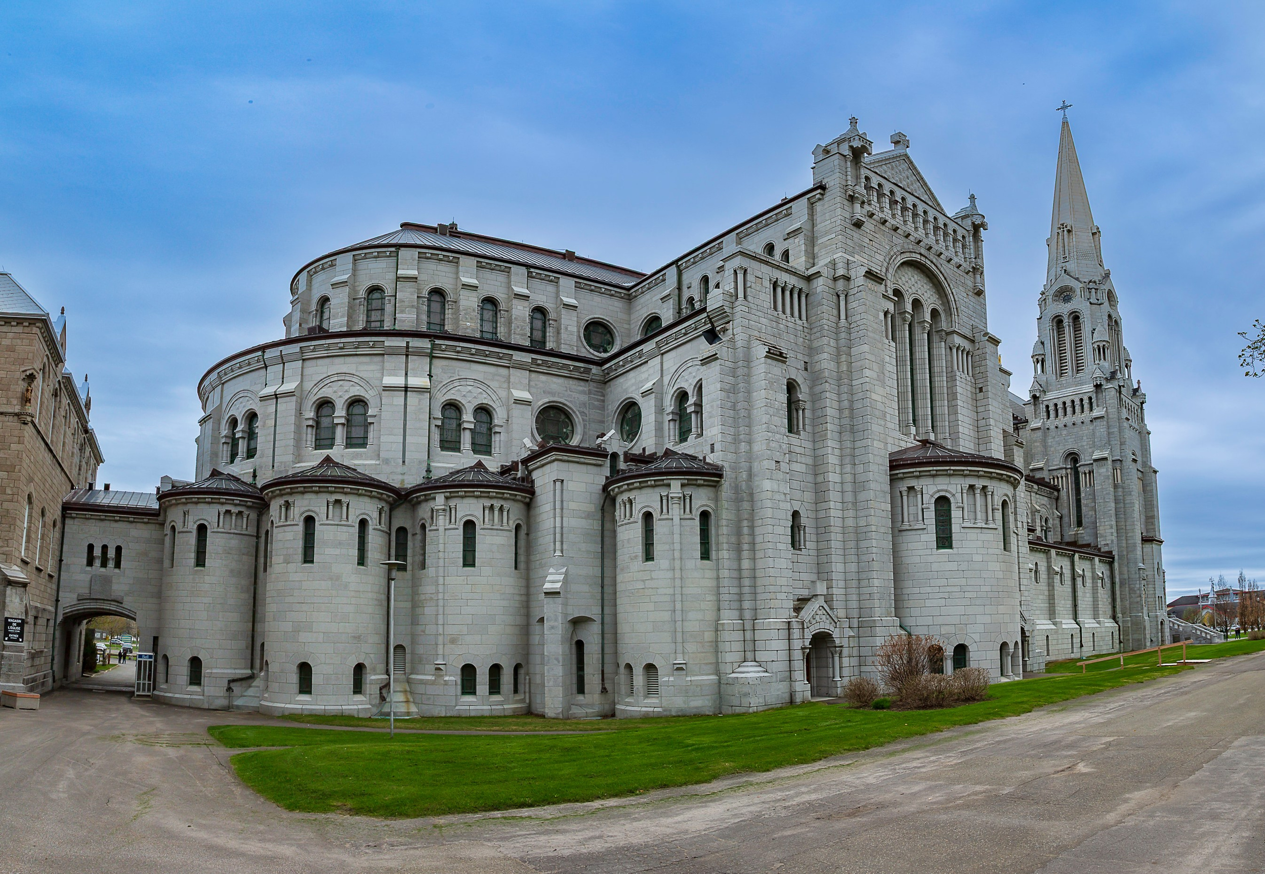 Sainte Anne de Beaupre et Quebec. Studioplaza8