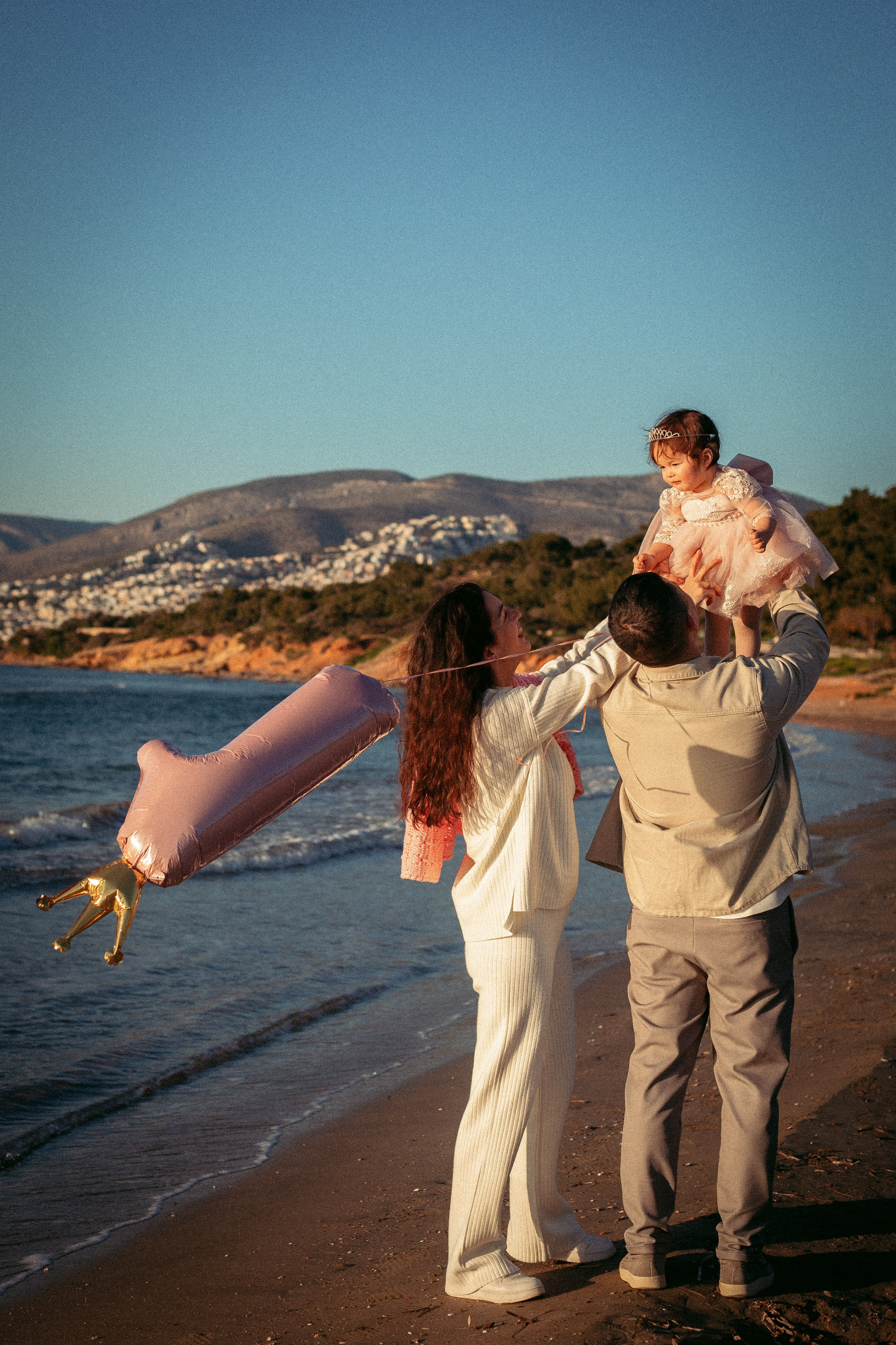 Little Beach Celebration. Family Photographer in Greece