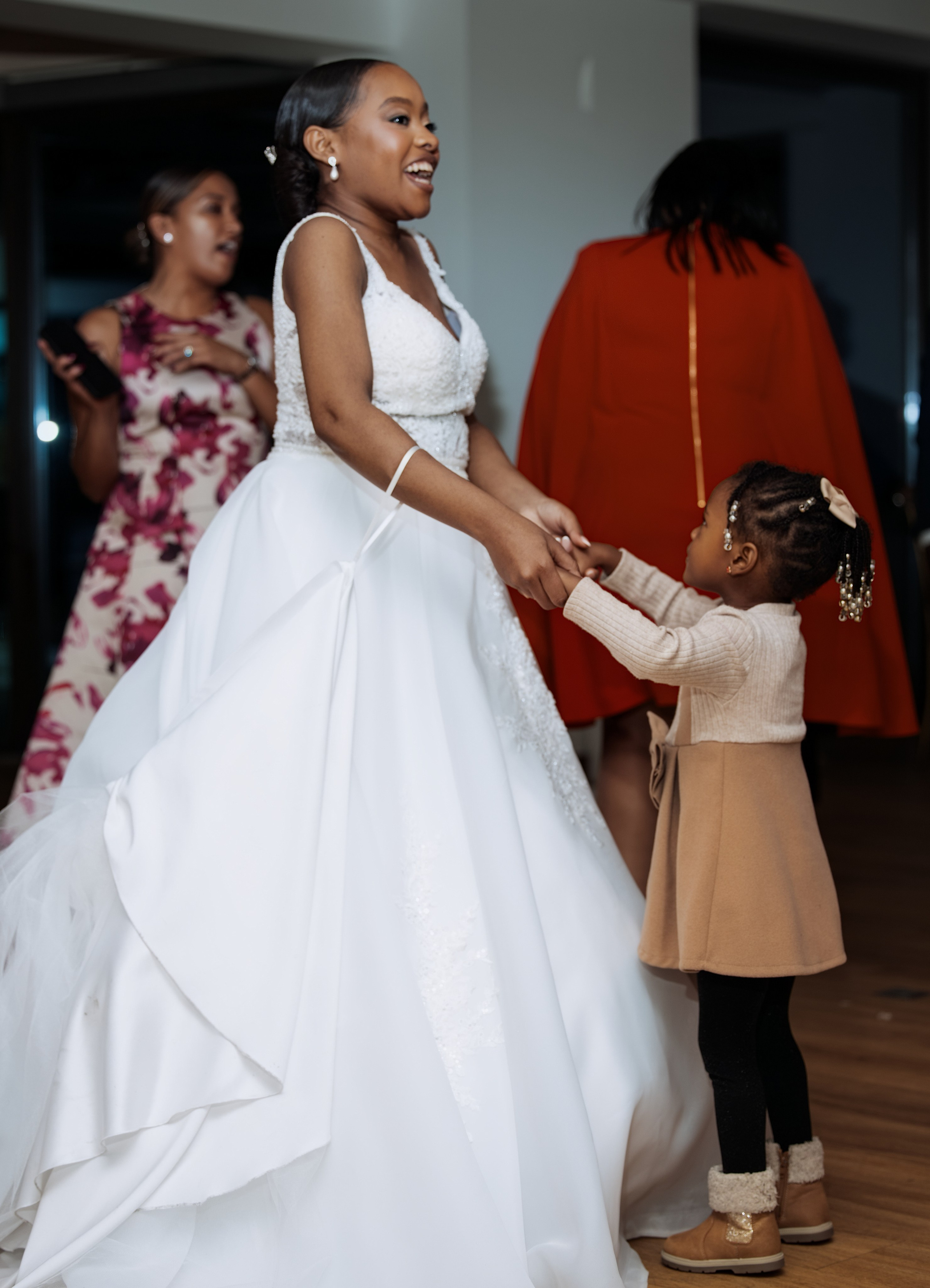 Nawik e Ethson. Fazemos o seu casamento ser lembrado por gerações