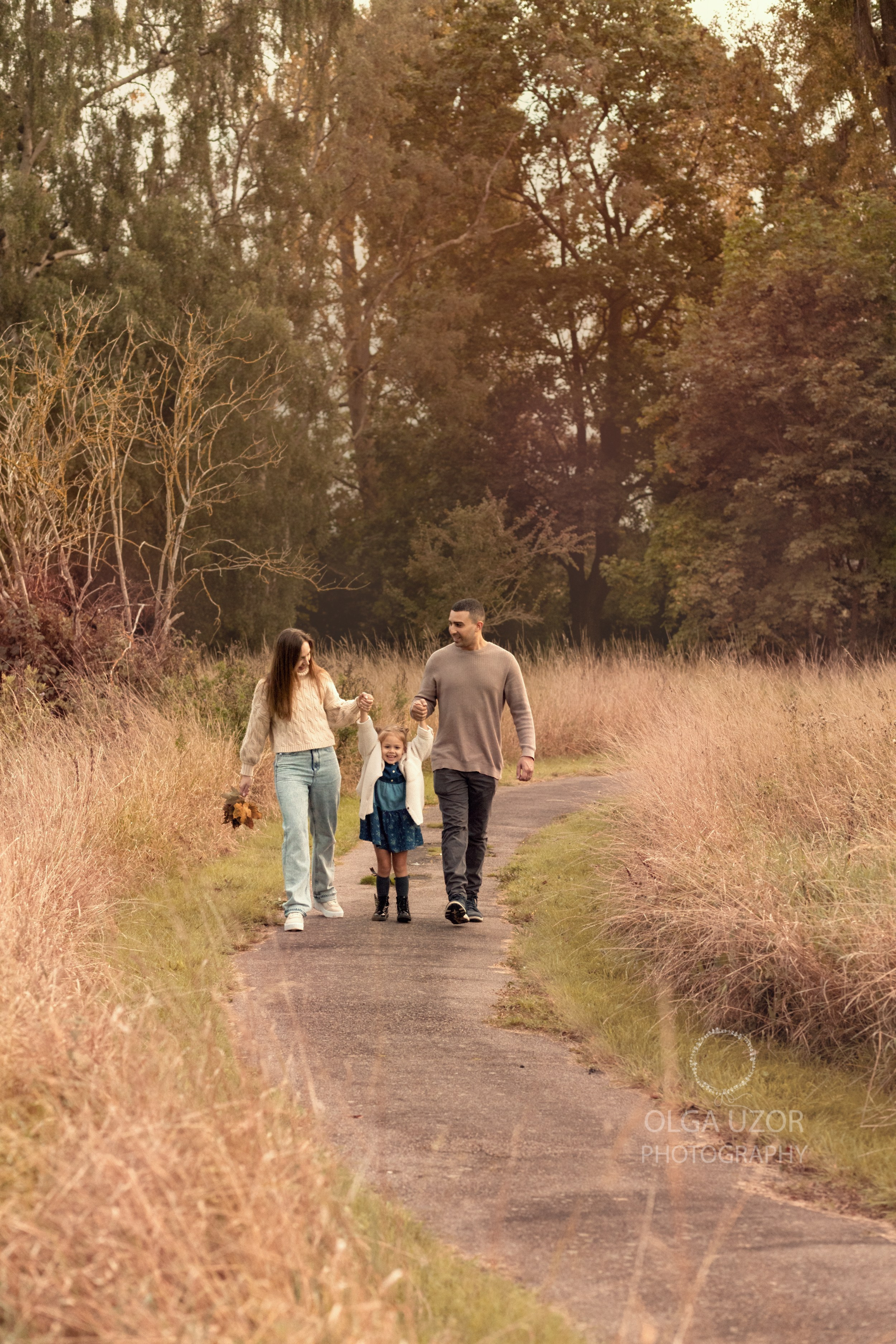 AUTUMN HERTFORDSHIRE MINI-SESSIONS. Stevenage, Hertfordshire family, maternity and newborn photographer