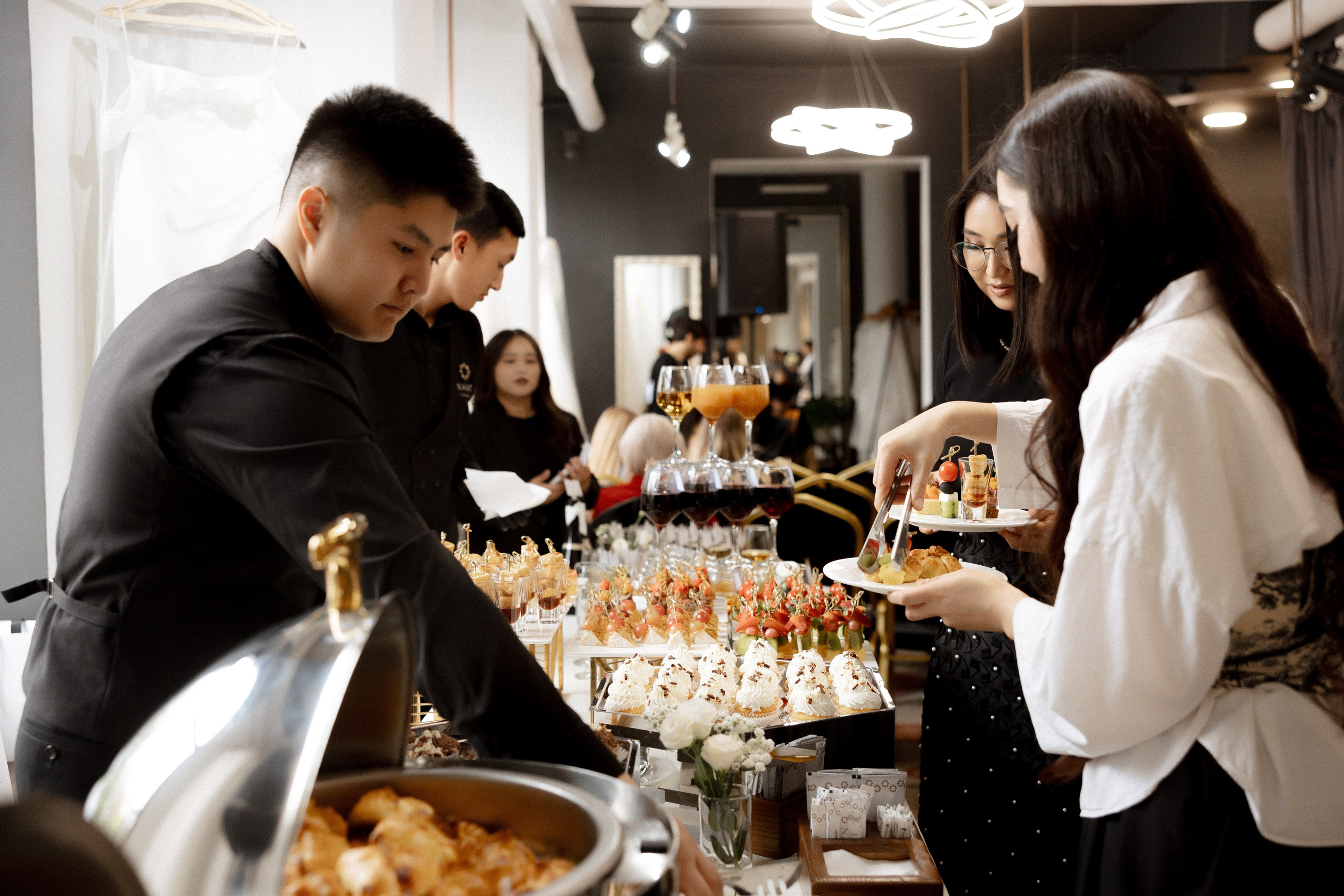 WSalon Birthday. Азимжан Нуритдинходжаев — свадебный фотограф