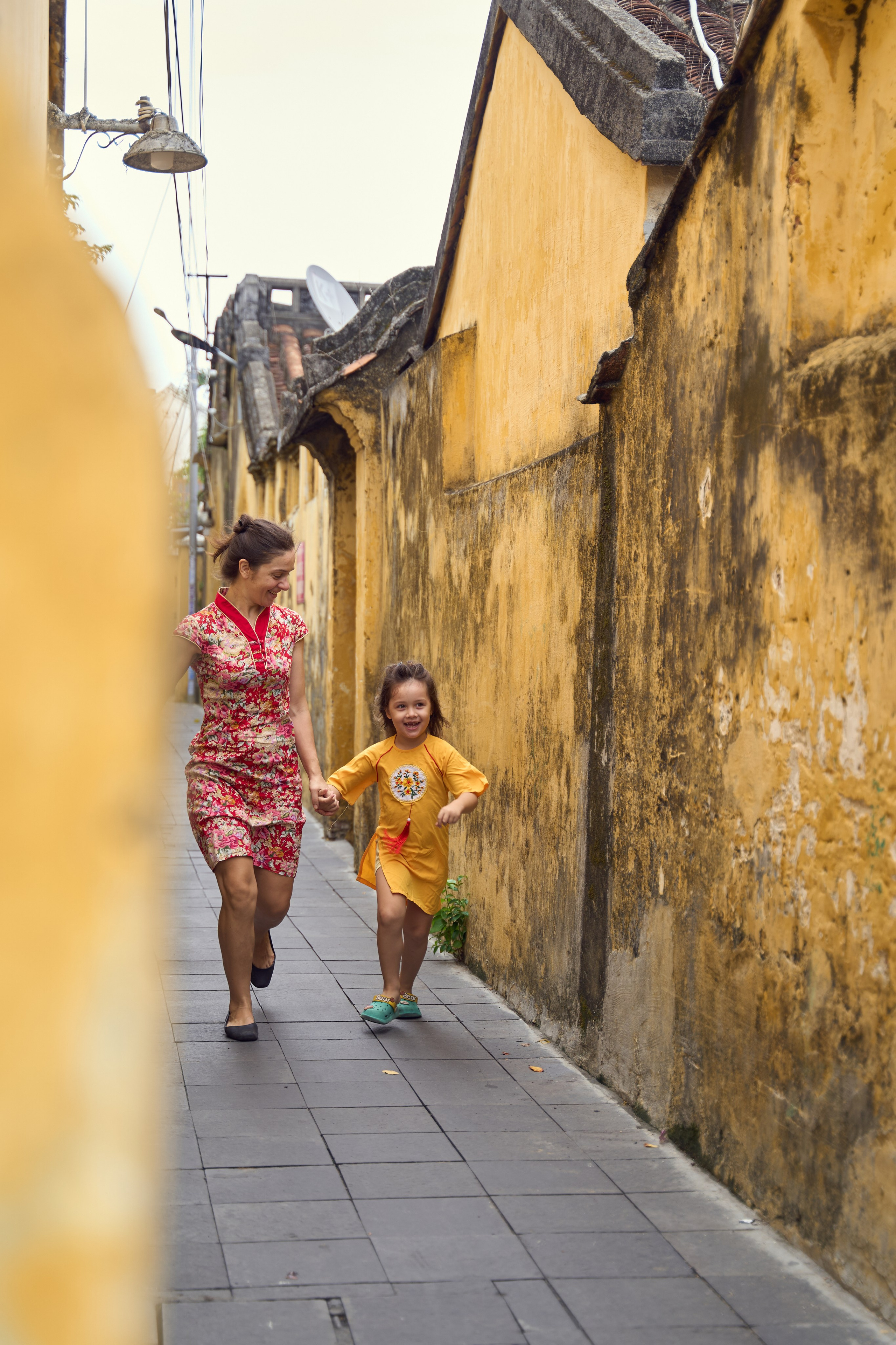 Family Photography in Hoi An | Natural & Candid Moments. Photographer in Hoi An — Veronika Guzenko. Natural photoshoots for couples, families and solo travelers. Book your shoot today