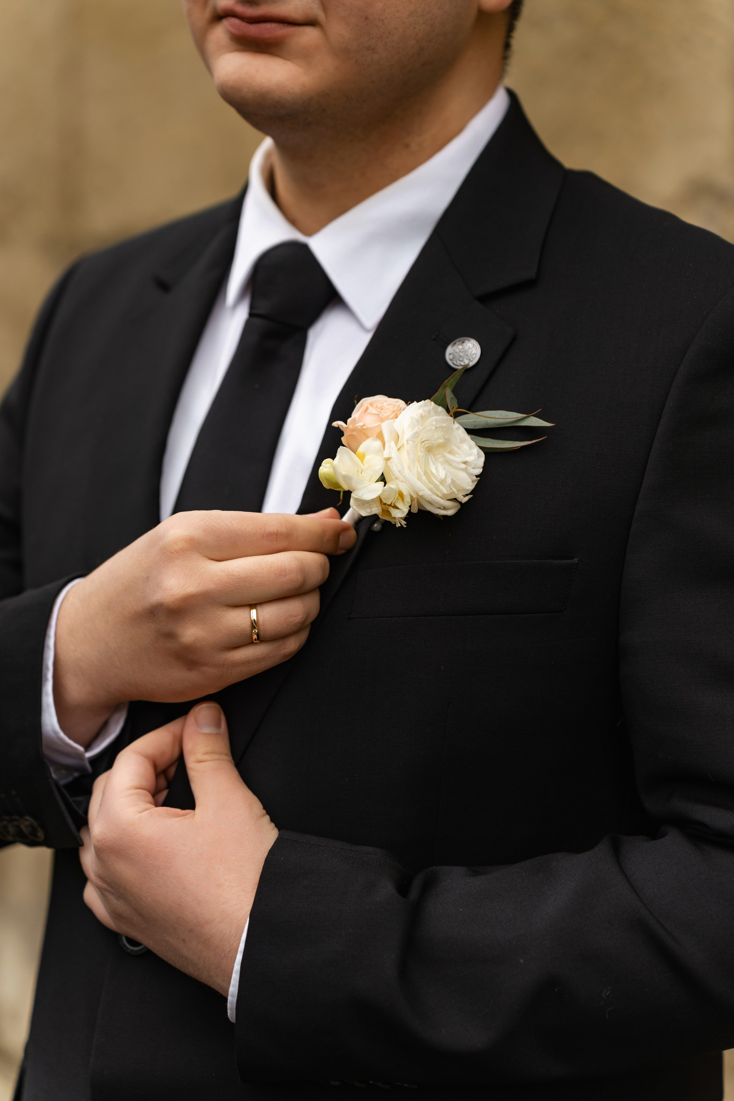 A wedding couple from Turkey and the Philippines in Tbilisi. Destination Wedding Photographers in Georgia, Armenia. Maks Kovalenko and Lara Tatosyan. Wedding videographer