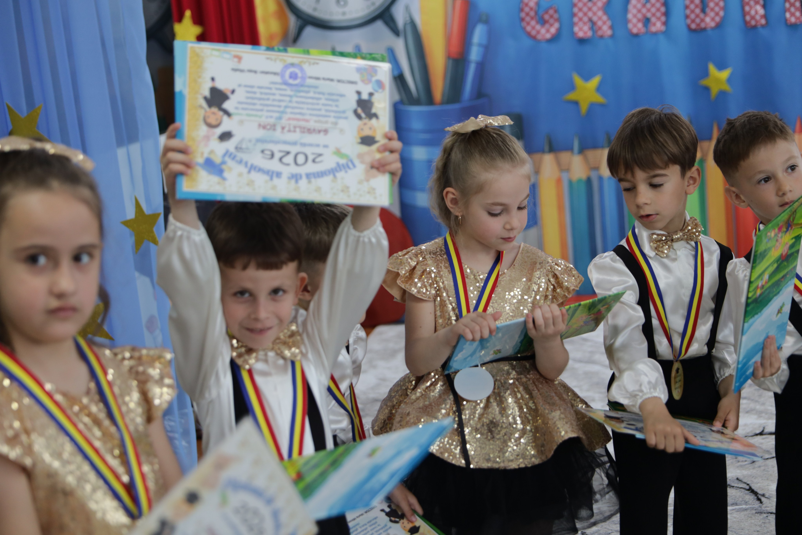O filă de copilărie.... Alika Dia- Fotograf în Republica Moldova, Strășeni