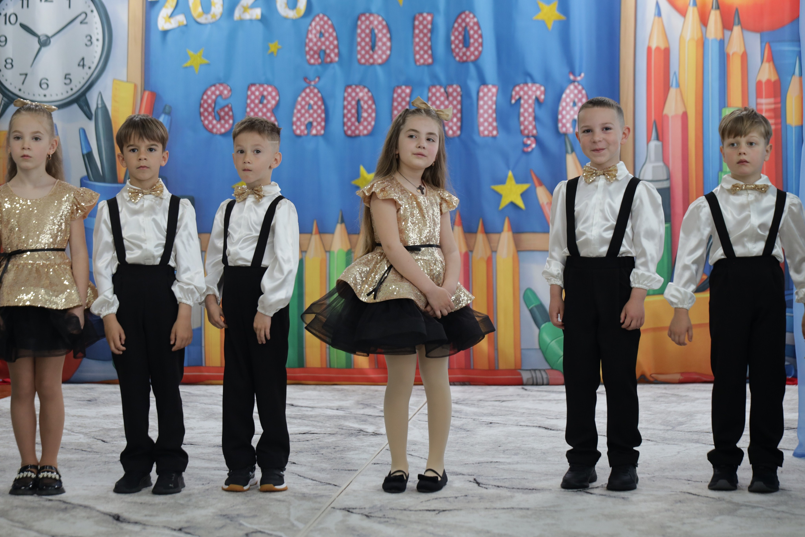 O filă de copilărie.... Alika Dia- Fotograf în Republica Moldova, Strășeni