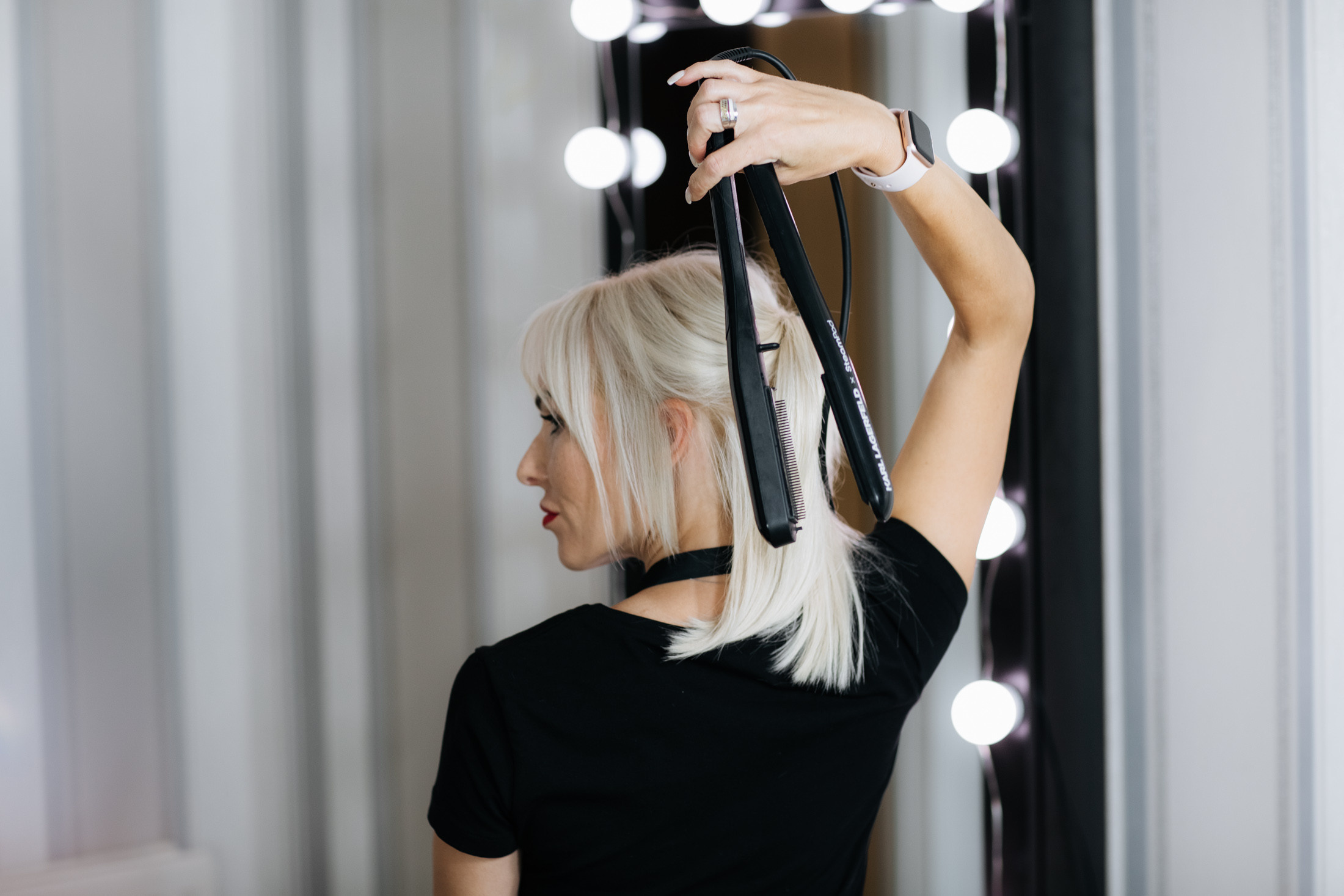 OXANA — H A I R D R E S S E R. Main