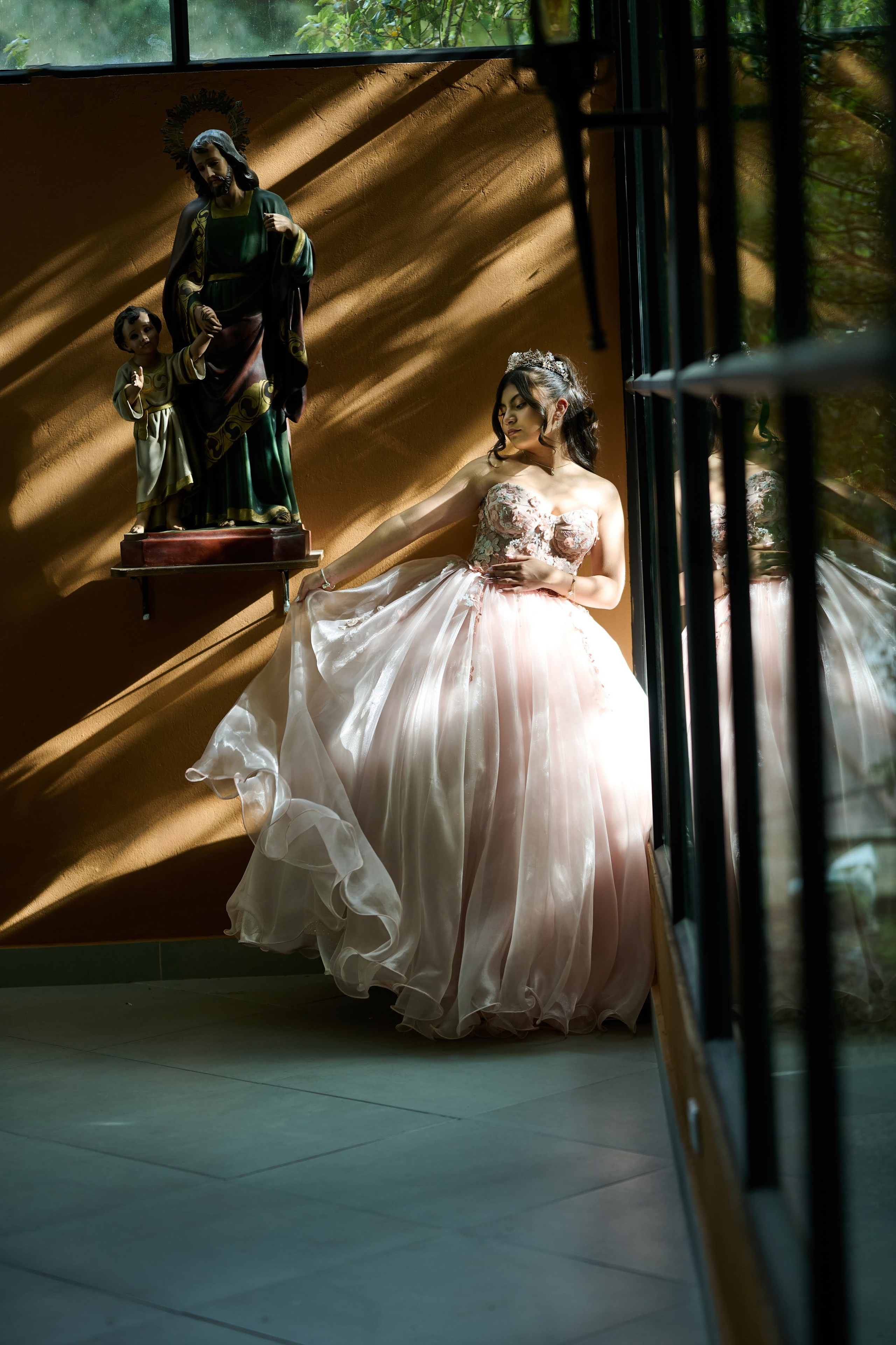 Mis 15 | Sesiones de Fotografía Modernas. Wedding Photography & Videography by ZZ Hendrick | Capturing Your Love Story in Colombia & USA