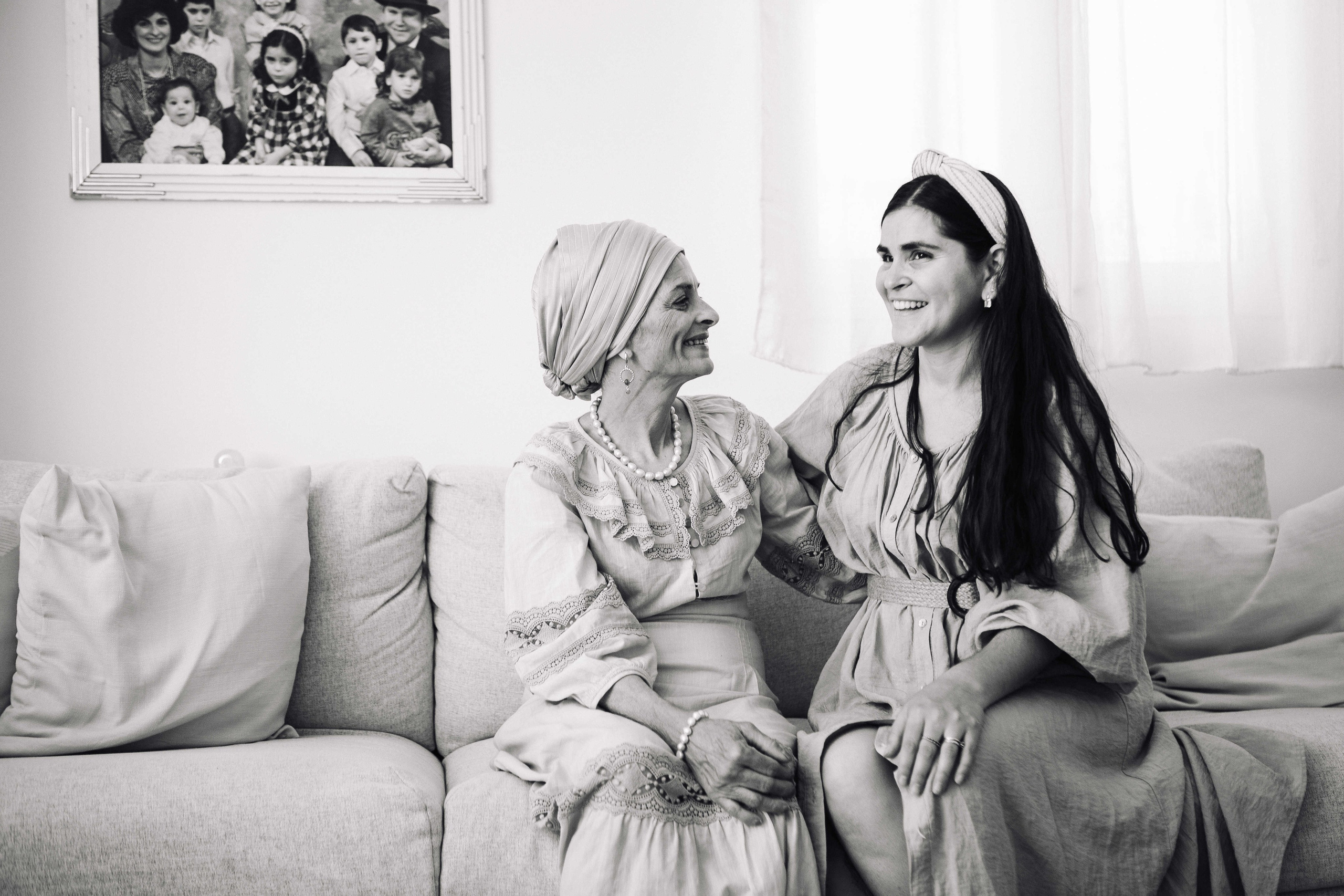 MAALE ADUMIM, HOME PHOTO SESSION + DESERT. Https://shi-photo.com/