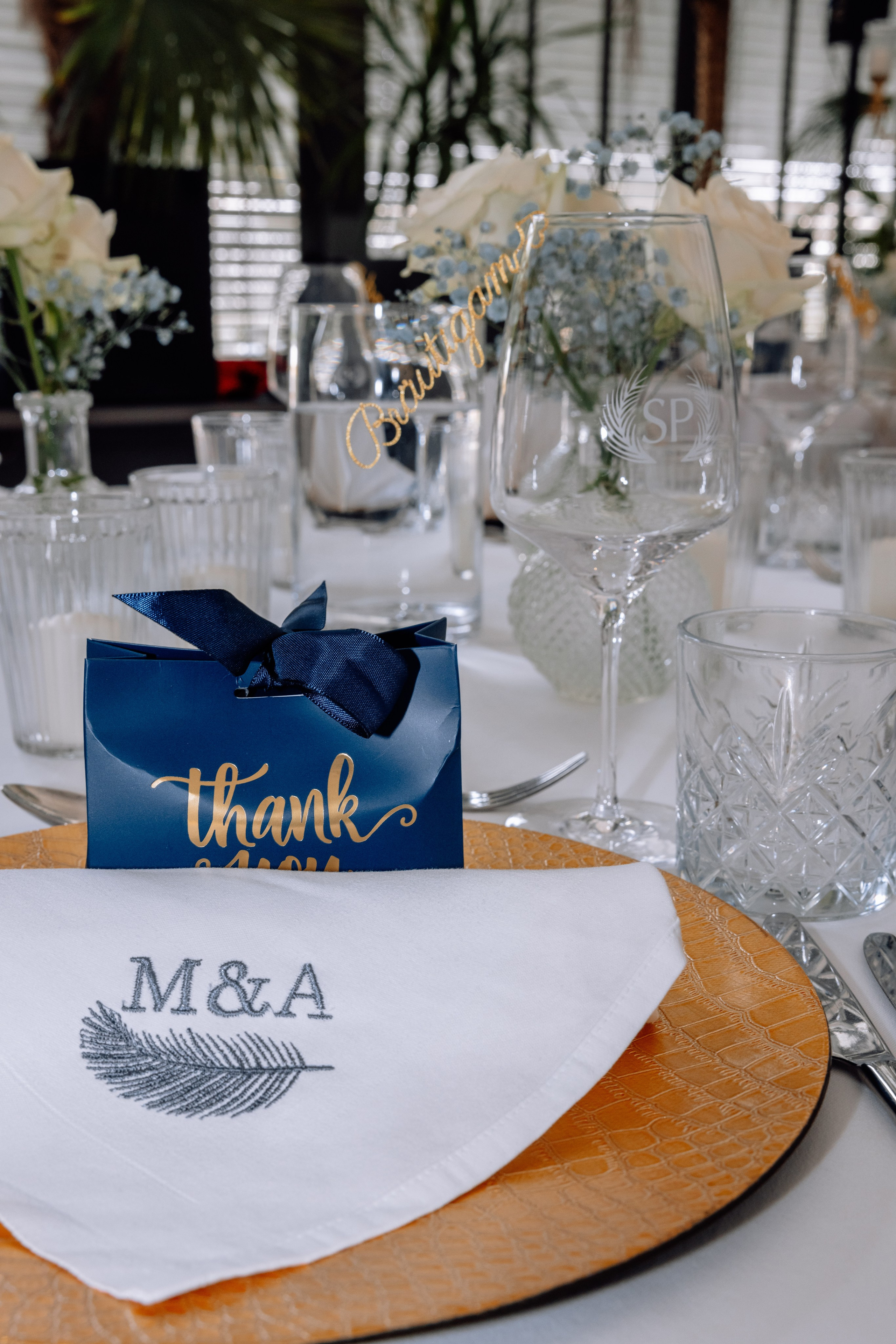 Hochzeit im Schlosscafé im Palmenhaus & Schloss Nymphenburg. Hochzeitsfotograf München Taufe Familienfotograf Tanja Mauke