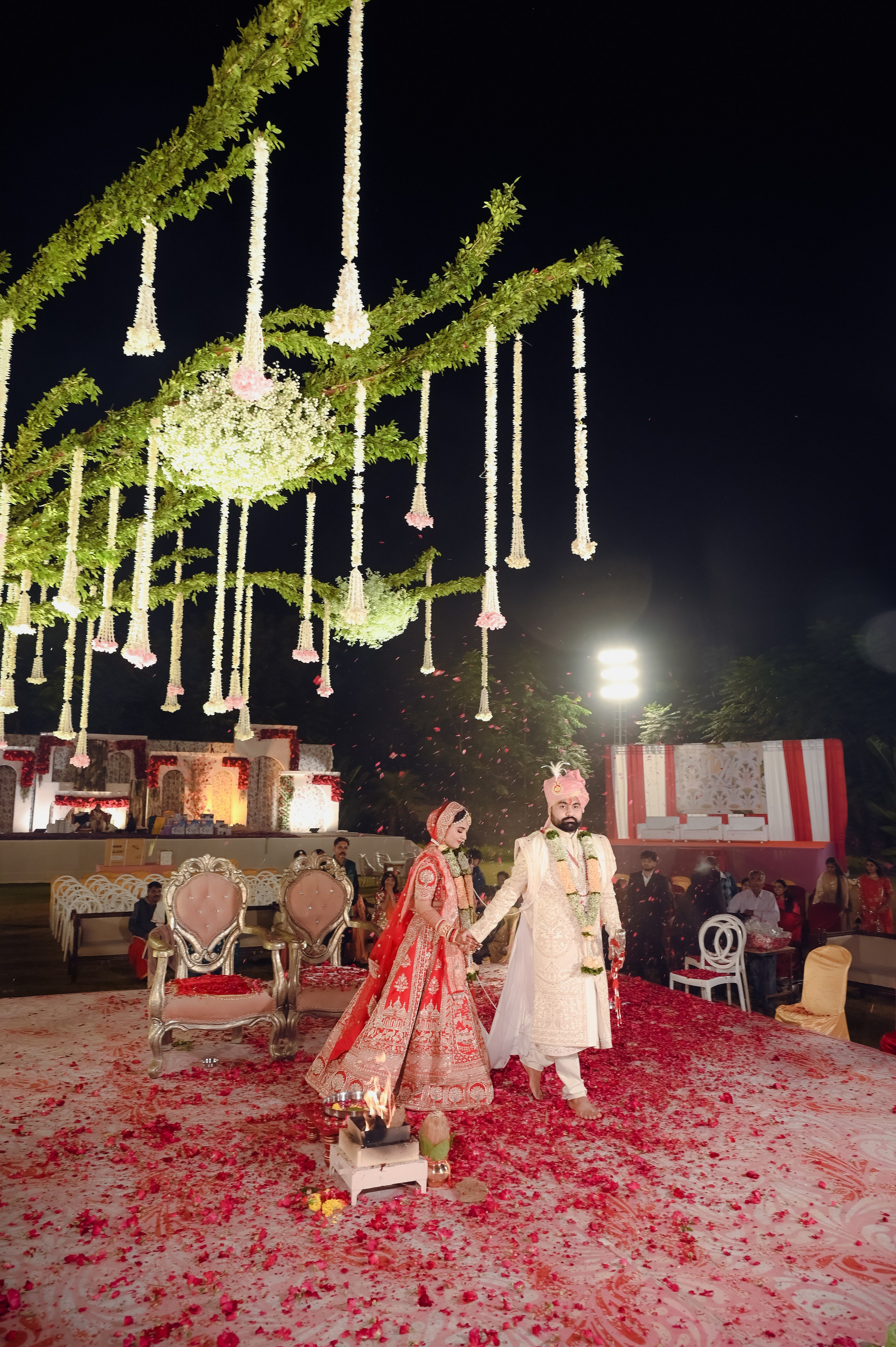 WEDDINGS. Love Emotions Weddings
