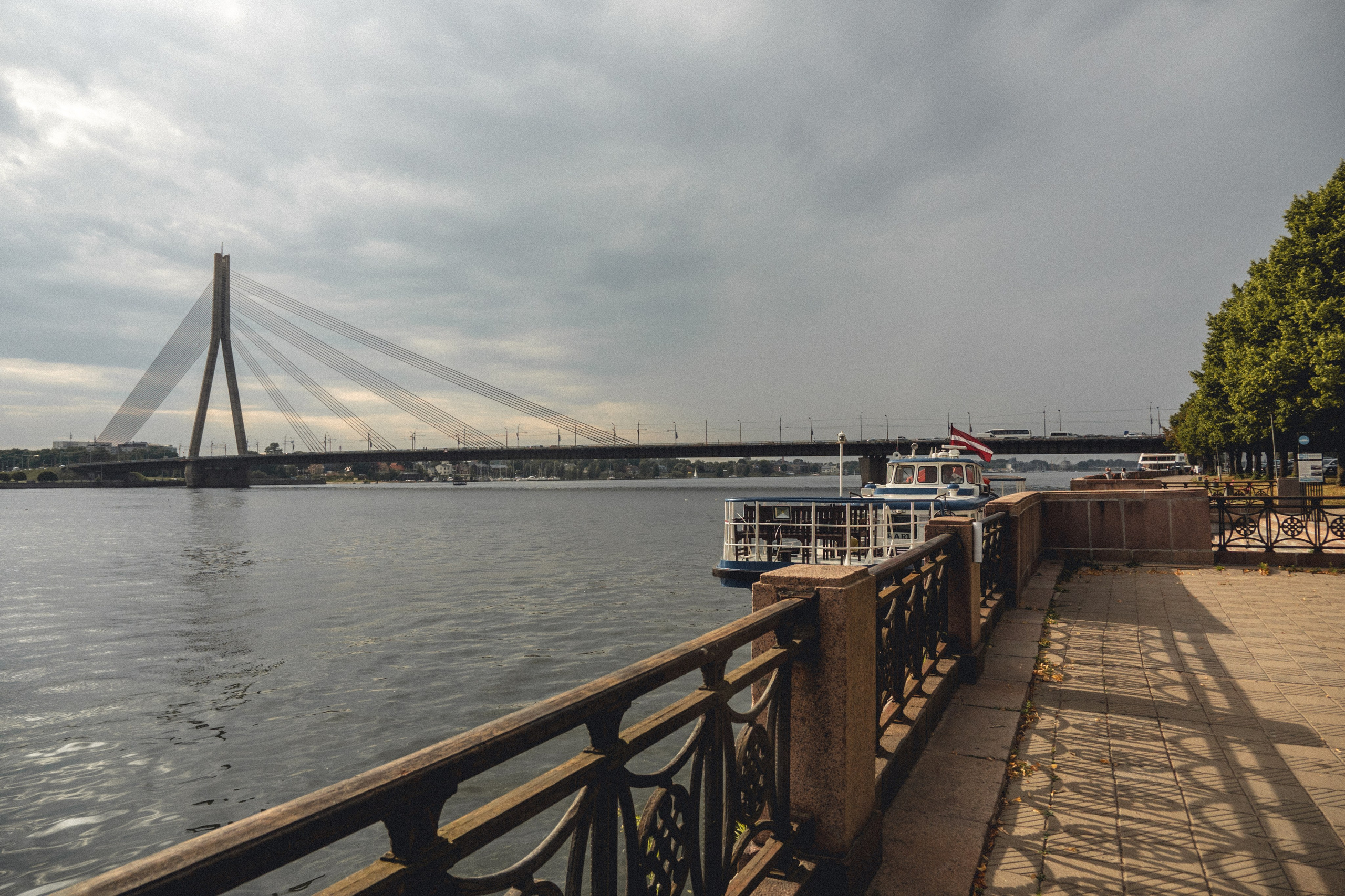 Voyage à Riga. Photographe sur Cote d’Azur. Portraits de familles, couples, enfants, événements