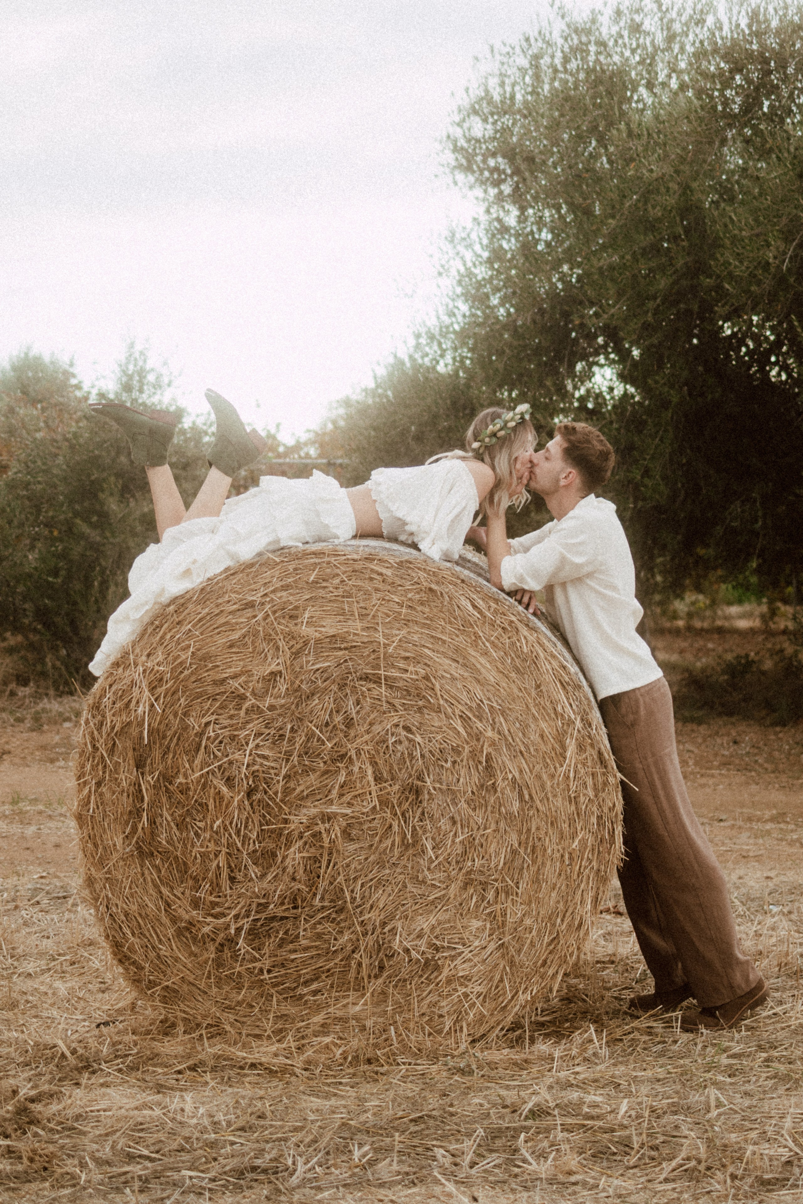 Inga & Alex. Photographer Alina Sparrow