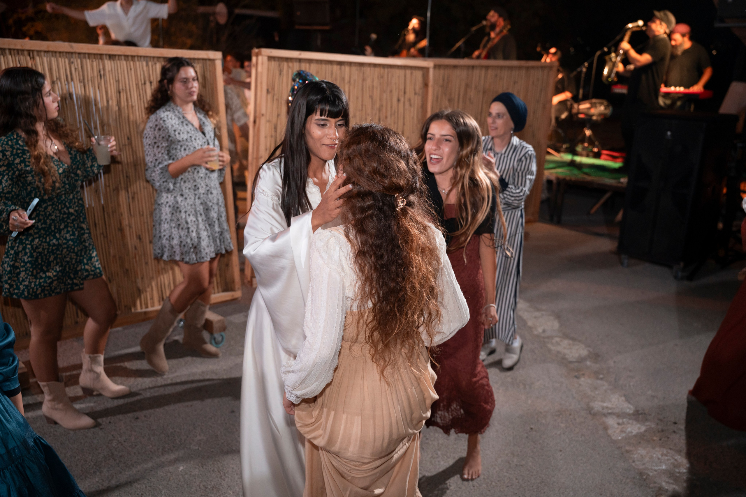 עדן ושלהבת. יוסף מזרחי צילום חתונה, ברית וזוגיות. צלם מקצועי שאוהב להוציא אתכם הכי יפים ברגעים הכי מרגשים