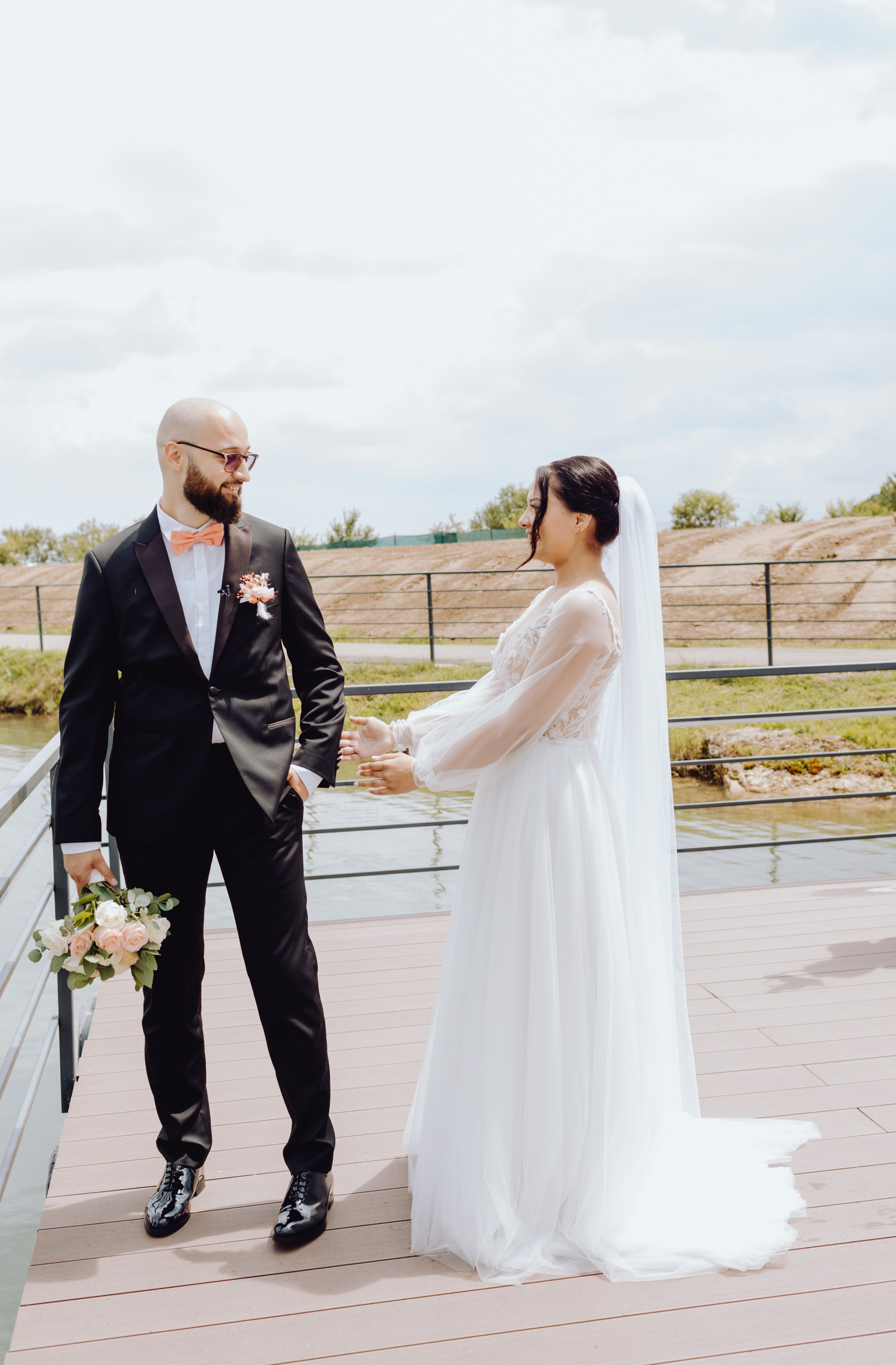 Moise & Delia. Wedding & couple photographer from Romania Rut Vetan