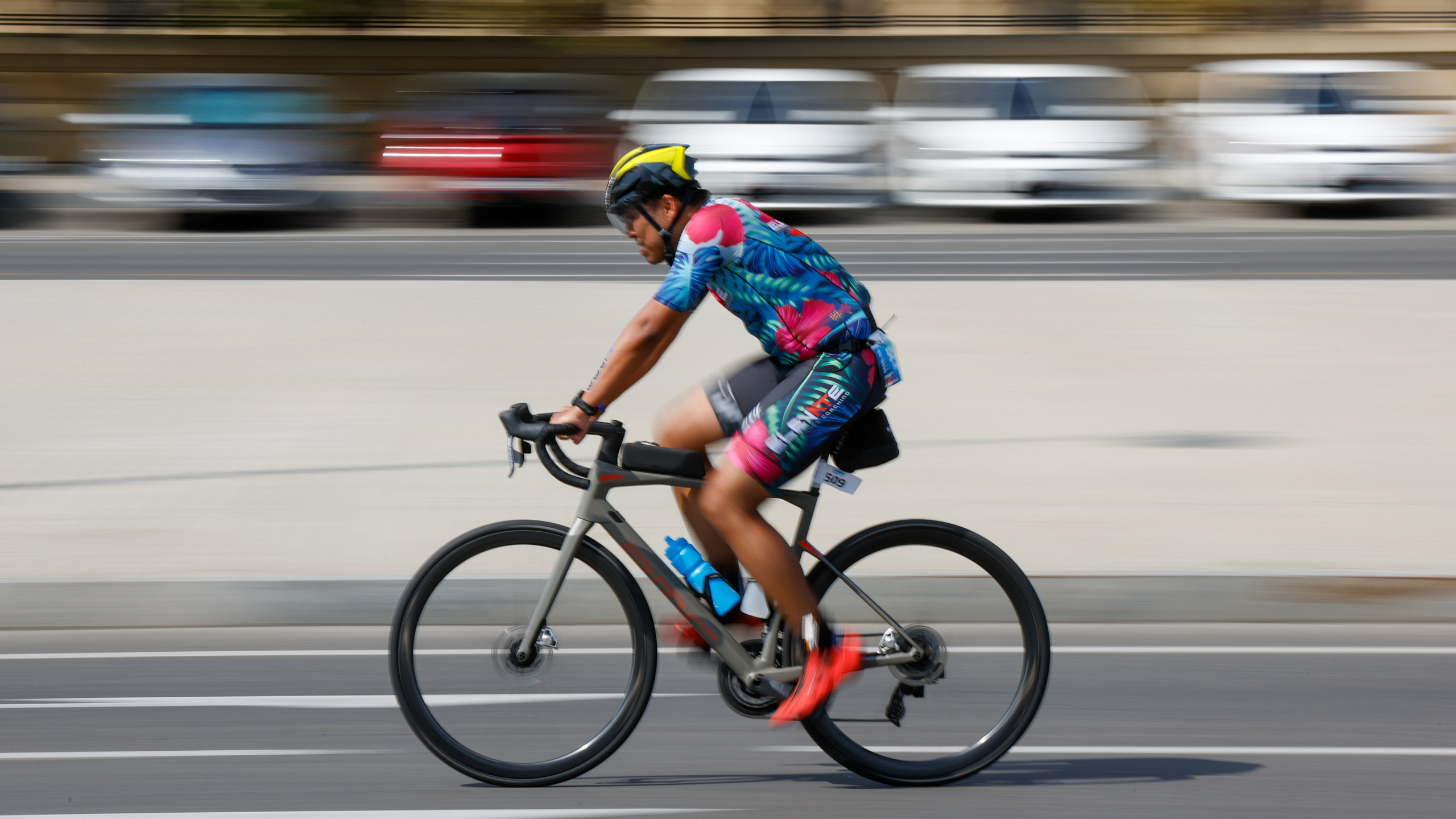 IRONMAN 70.3 Bicycle. Commercial, Event, Sport, Food and Product Photographer