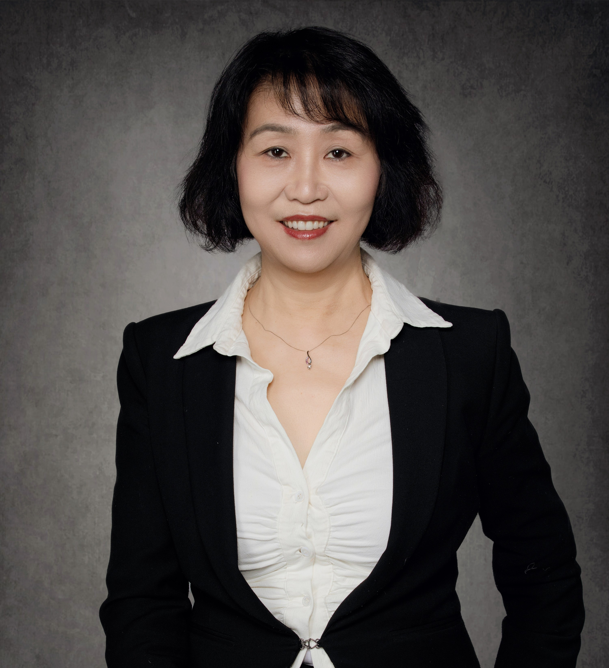 Profile Picture. Joanna Jin Photography