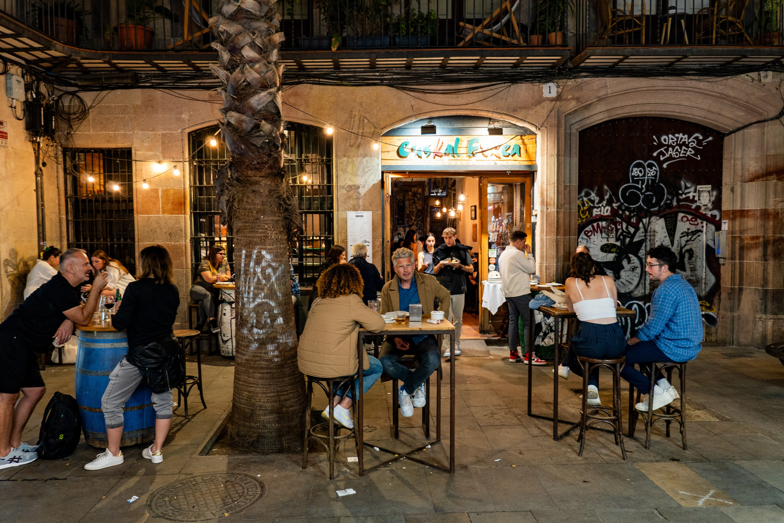 Throwback #5 / Streets of Barcelona (October 2023). URBANSTREETFILES.ART