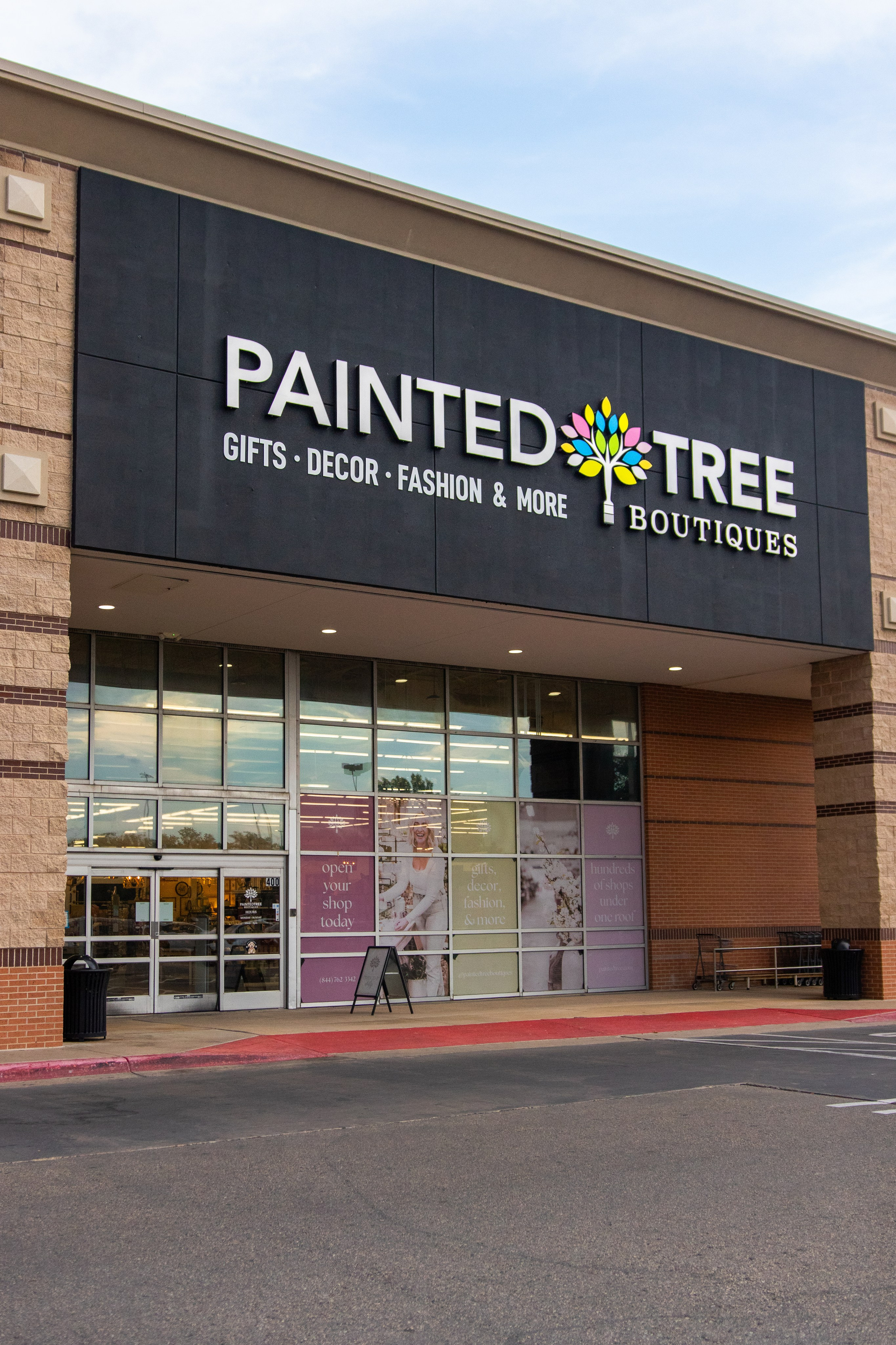 Painted Tree Boutiques fall collection retail photoshoot in Round Rock