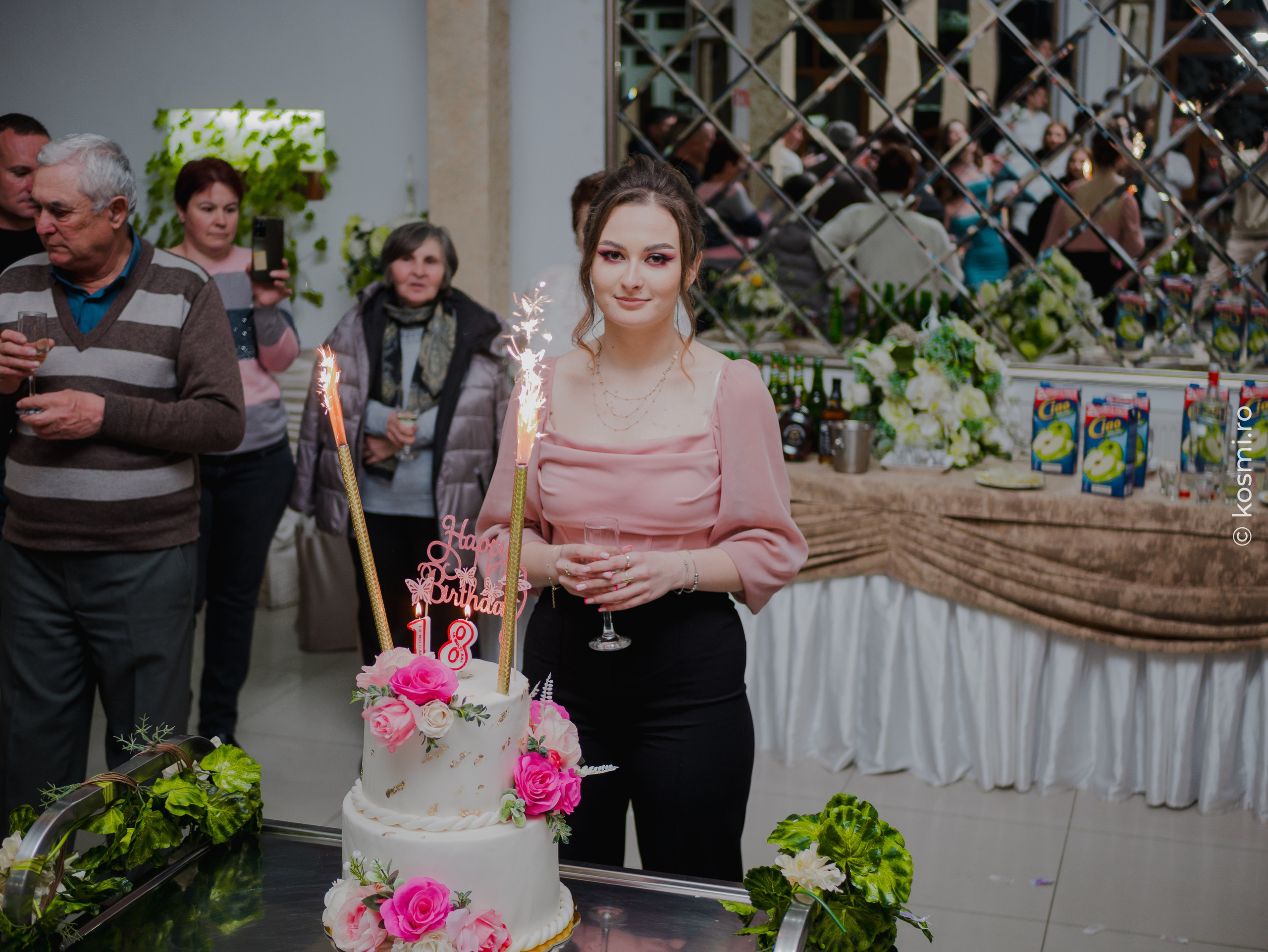 Majorat Andreea. Kosmi