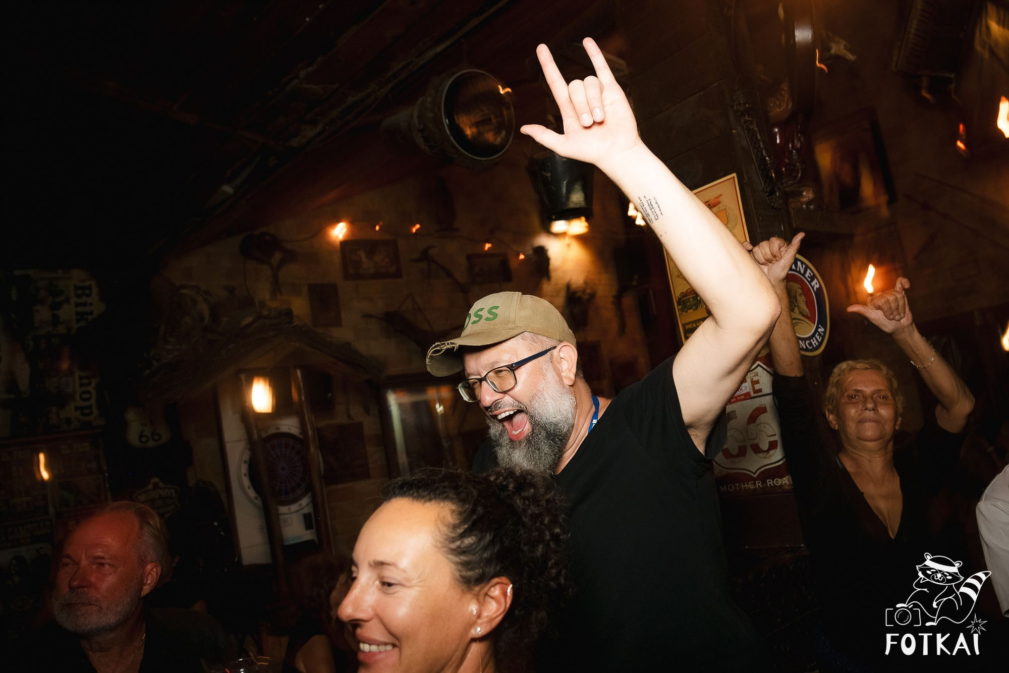 Get Back en El Paso Bar – Noche de Rock en Vivo | Reportaje Fotográfico Oktoberfest | FOTKAI